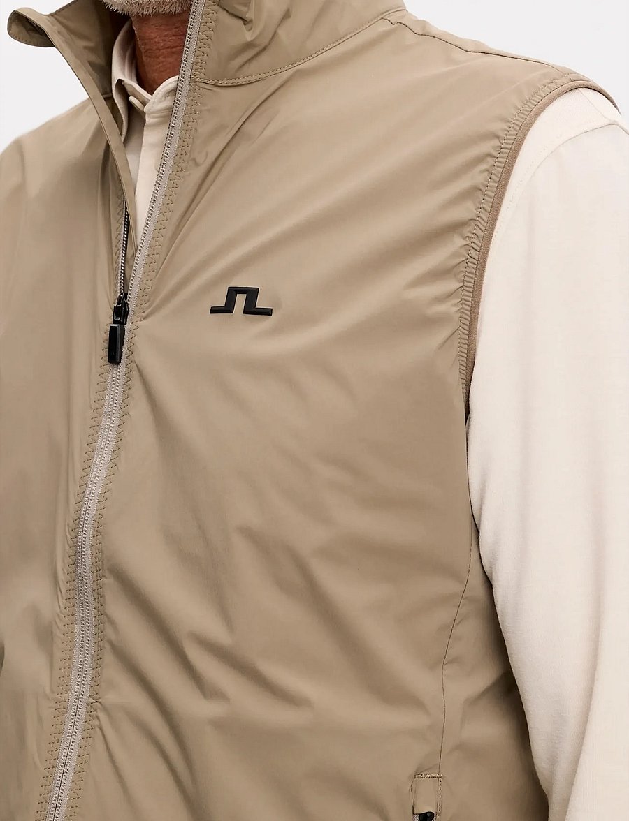J. Lindeberg - Ash Light Packable Vest - västar - brindle - 4
