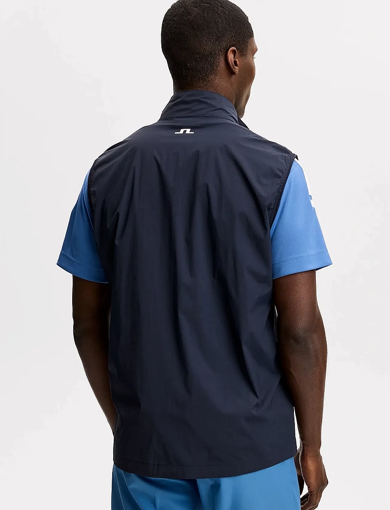 J. Lindeberg - Ash Light Packable Vest - västar - jl navy - 2