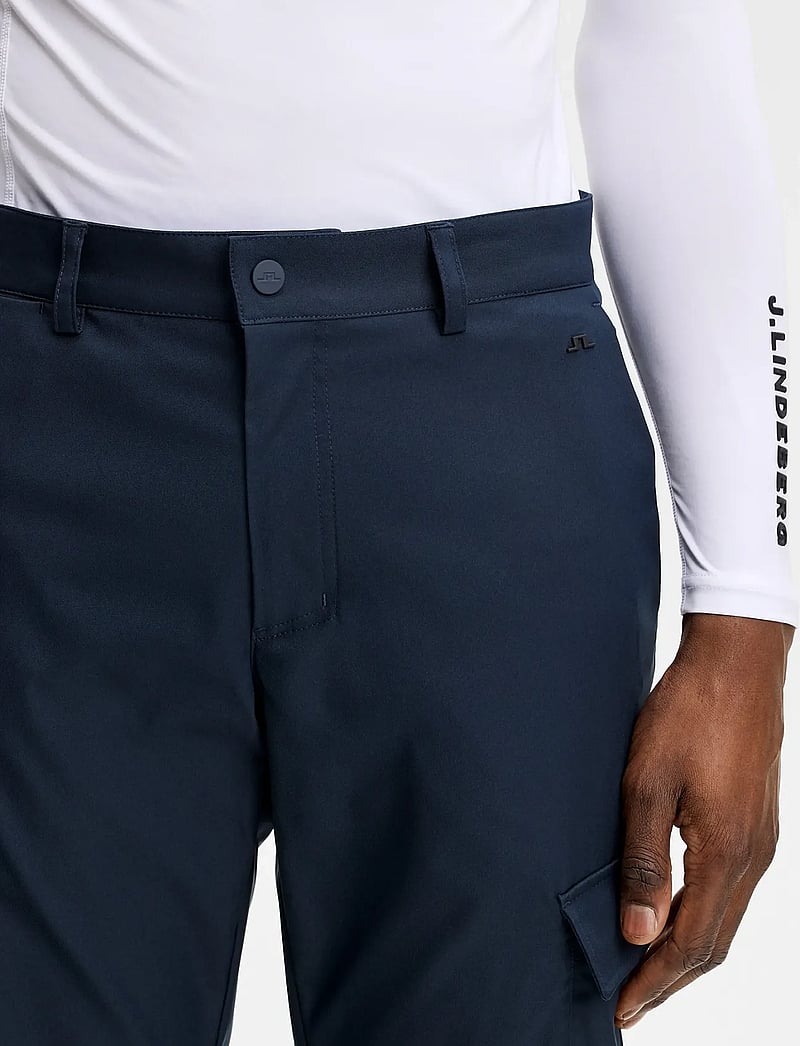 J. Lindeberg - Aksel Cargo Pant - golfhosen - jl navy - 4