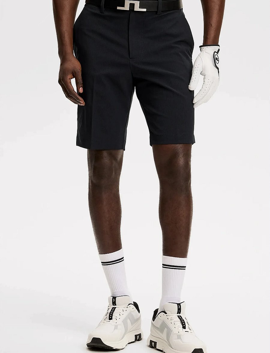 J. Lindeberg - Vent Shorts - lühikesed golfiipüksid - black - 0
