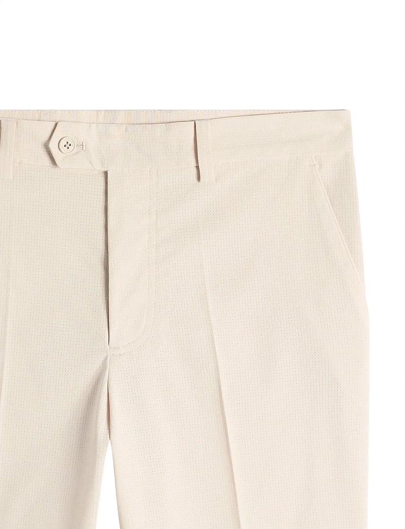 J. Lindeberg - Vent Shorts - golf-shorts - moonbeam - 1