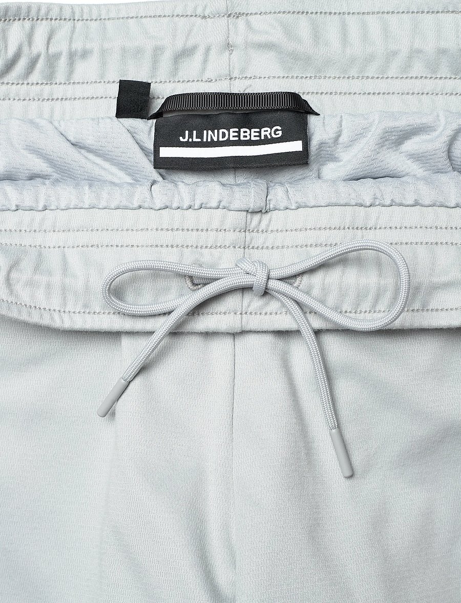J. Lindeberg - Vice Shorts - golfshortsit - high rise - 3