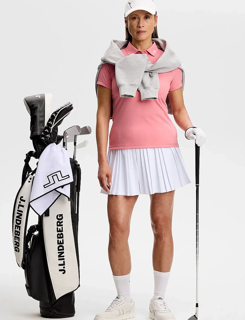 J. Lindeberg - Tour Tech Polo - toppar & t-shirts - flamingo plume - 4