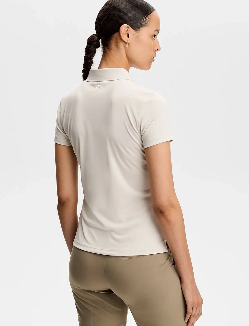 J. Lindeberg - Tour Tech Polo - toppar & t-shirts - moonbeam - 3