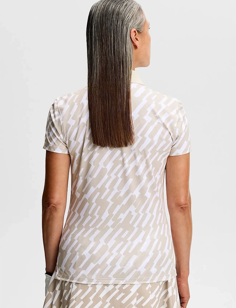 J. Lindeberg - Tour Tech Print Polo - alussärgid ja t-särgid - oak island fossil m - 3