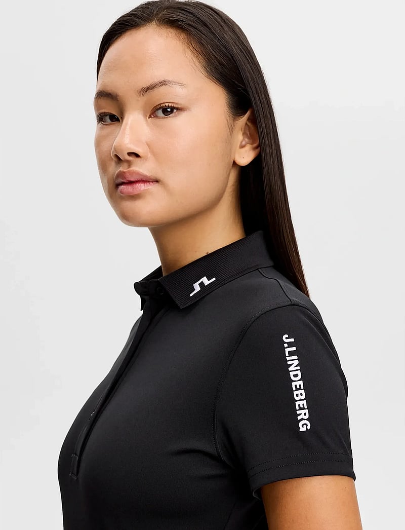 J. Lindeberg - Tour Tech Polo - toppar & t-shirts - black - 5
