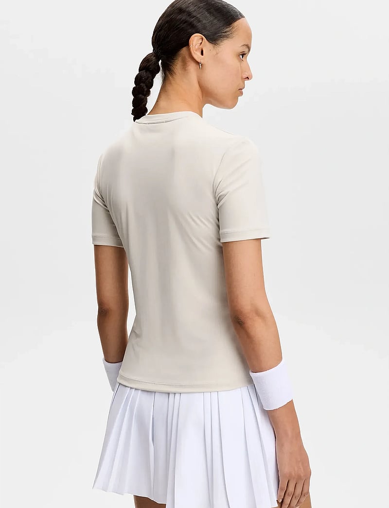 J. Lindeberg - Ada T-shirt - t-shirts - moonbeam - 3