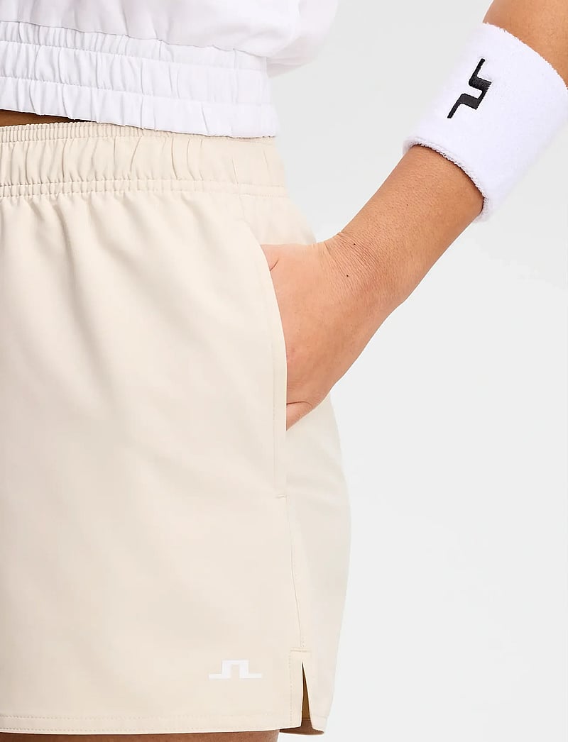 J. Lindeberg - Pricilla Shorts - træningsshorts - moonbeam - 5