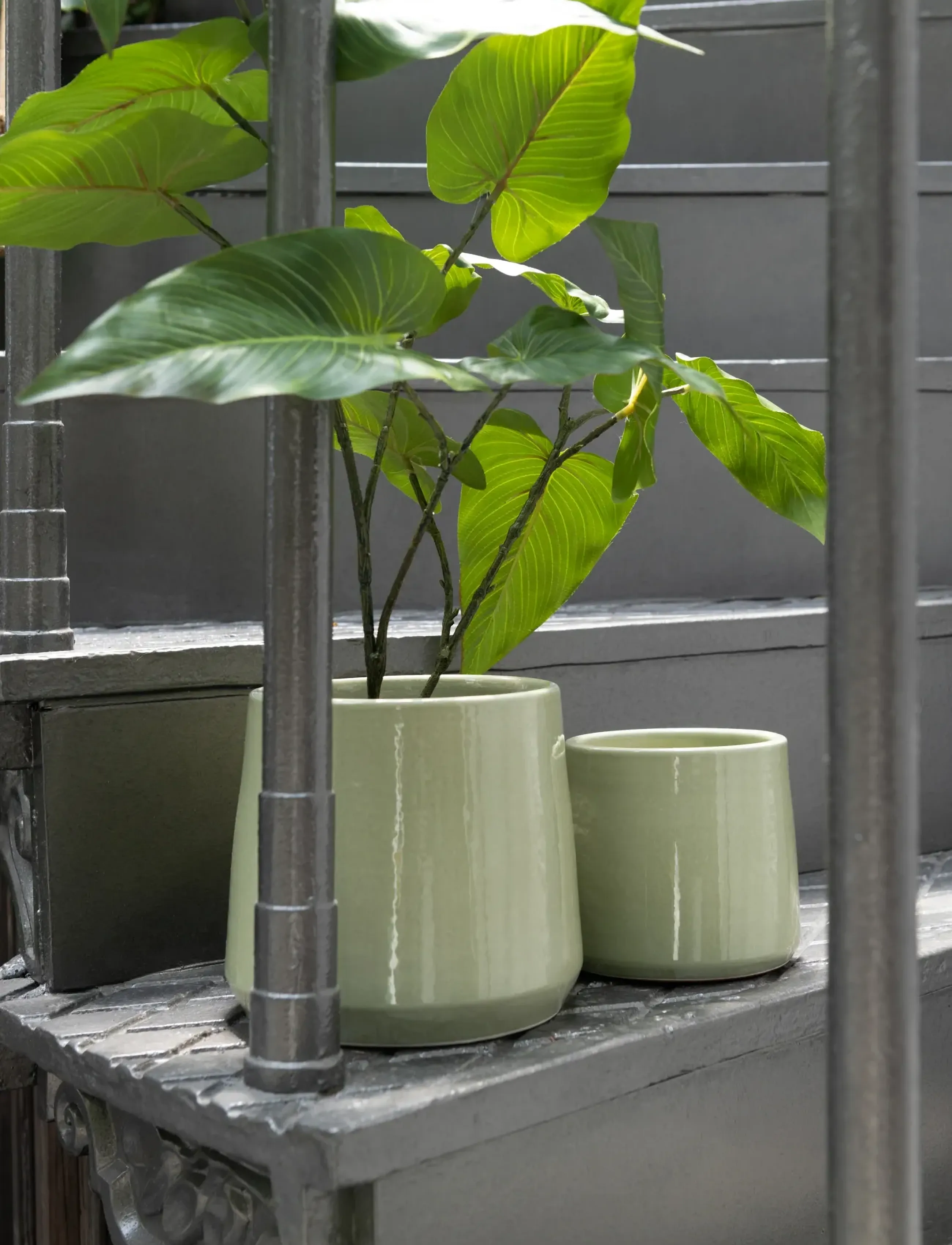 J-Line - FLOWERPOT ROUND CERAMIC GRN M - krukor - green - 3