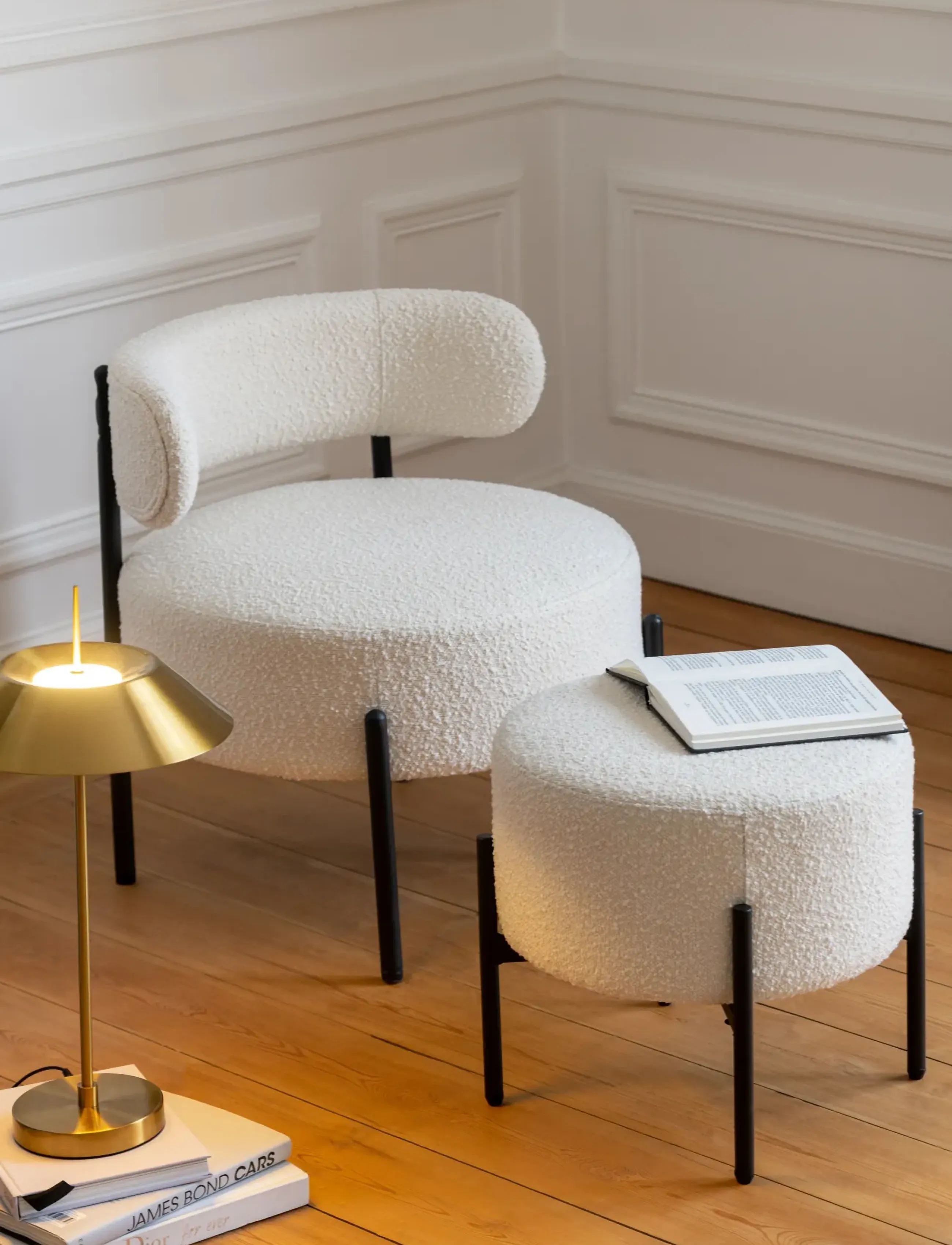 J-Line Loun Cha Bouc Ply/Poly Whi/Bla, H67.5 cm, Chairs & Stools, Weiß - Armchairs, Homeware