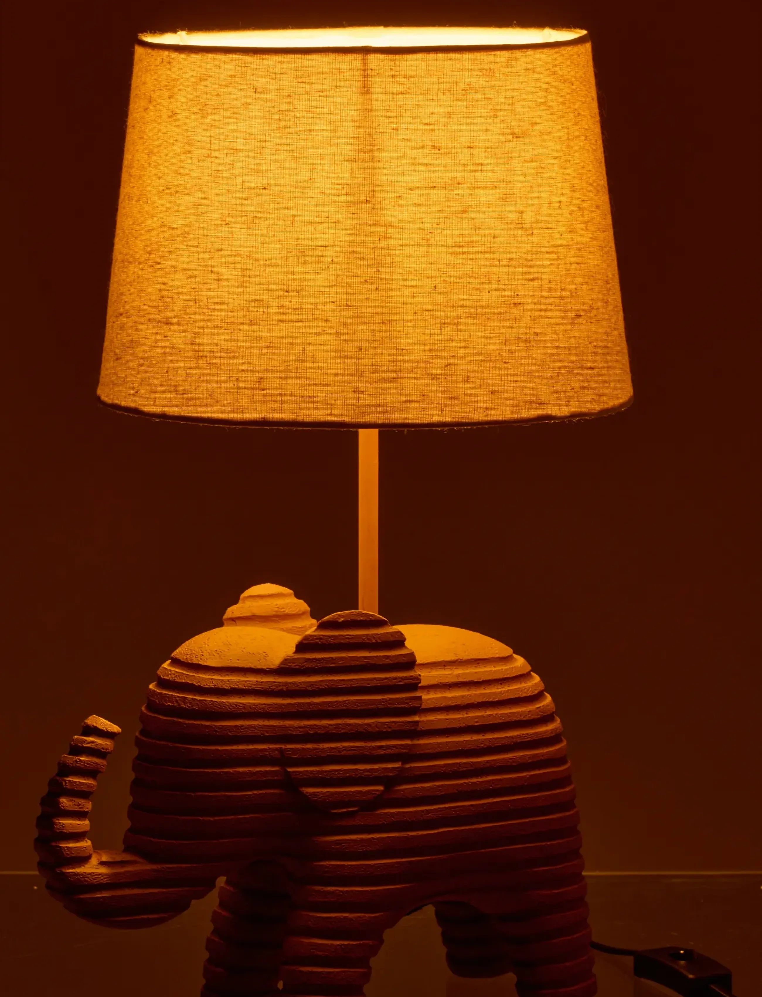 J-Line Table Lamp Striped Polyresin Brown, One Size, Brown, Lamper > Bordlamper, Unisex