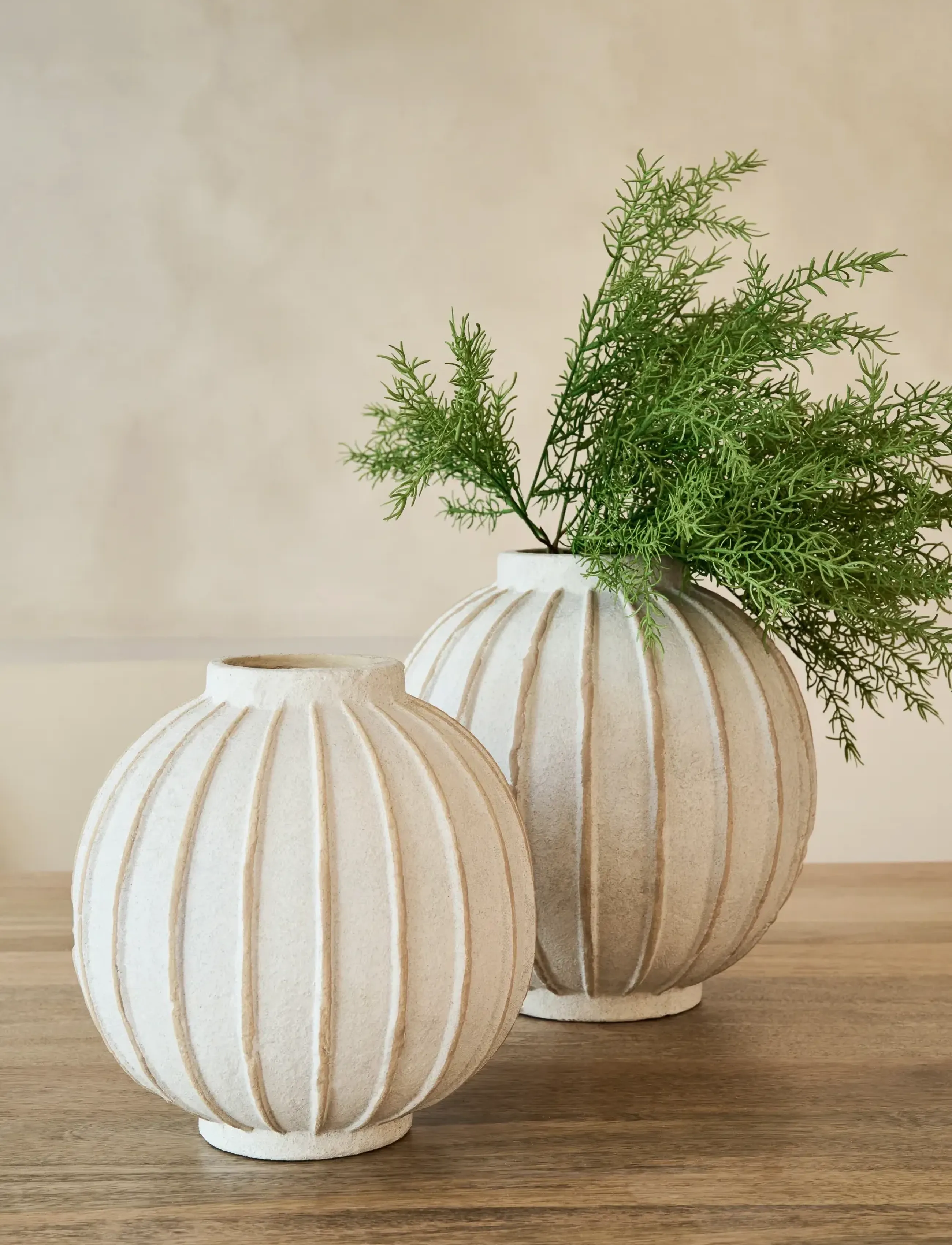 J-Line Vase Ball Terrac Wh/Bei L, H30 cm, Vases, Creme - Other Homeware