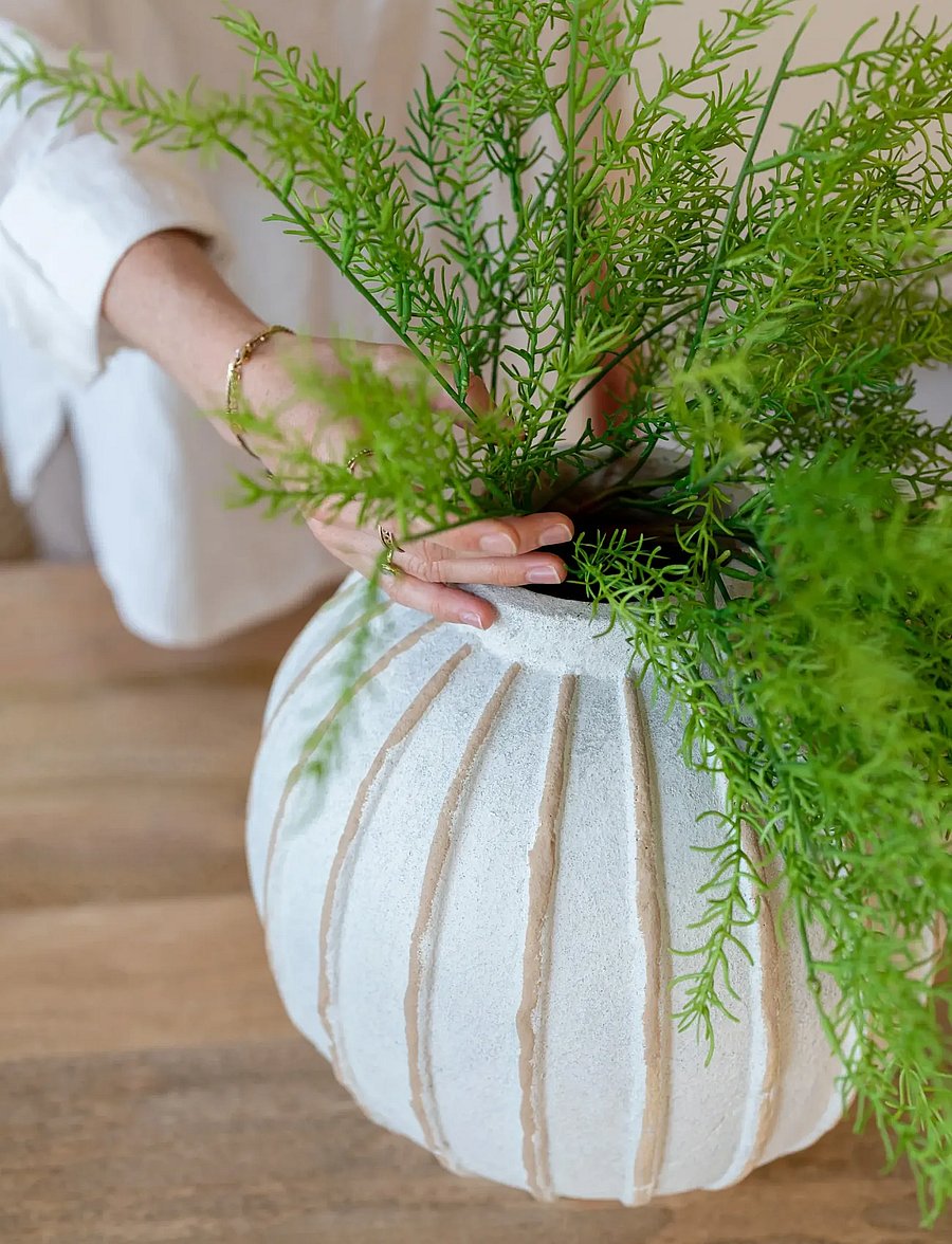 J-Line - VASE BALL TERRAC WH/BEI L - vaasid - white - 2