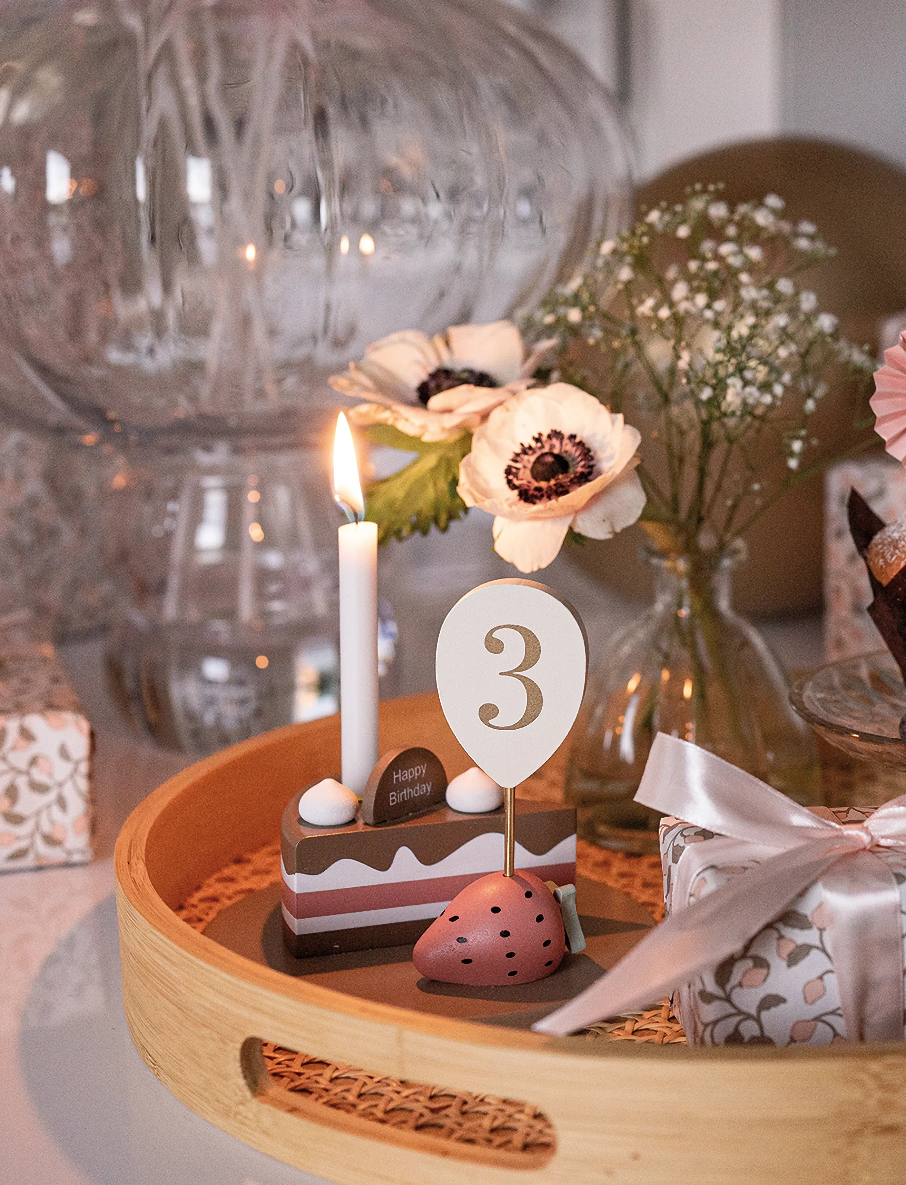 JaBaDaBaDo Candlestick Birthday Cake, One Size, Kids Decor, Braun - Decoration Accessories-details, Kinder