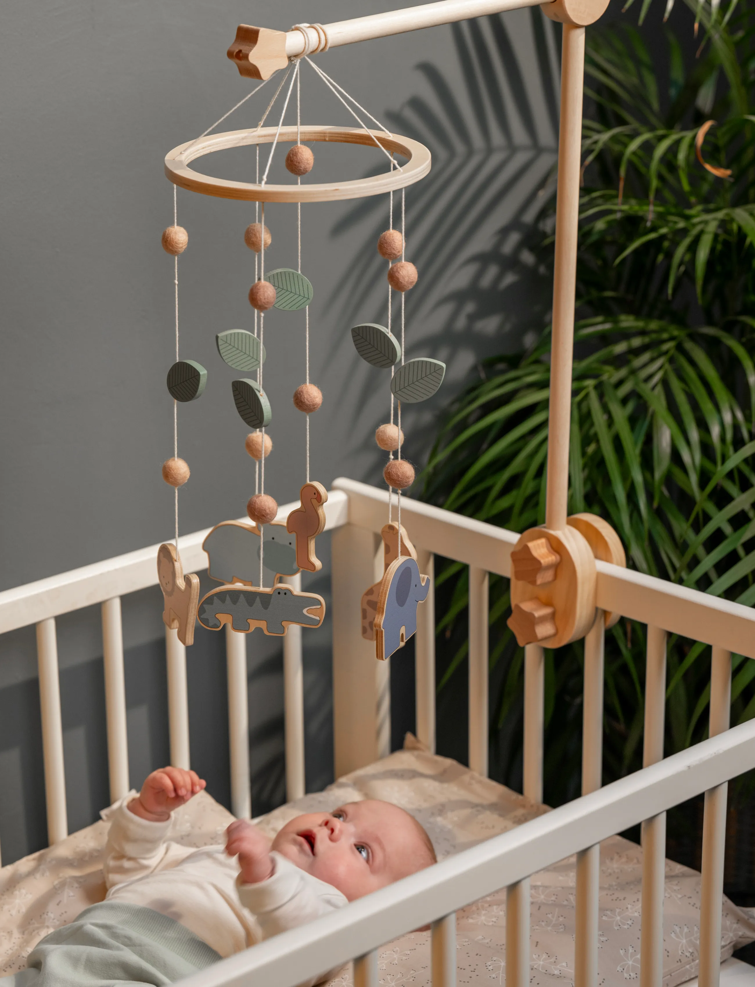 JaBaDaBaDo Wooden Mobile Safari, One Size, Baby Nursery, Beige - Mobiles, Kinder