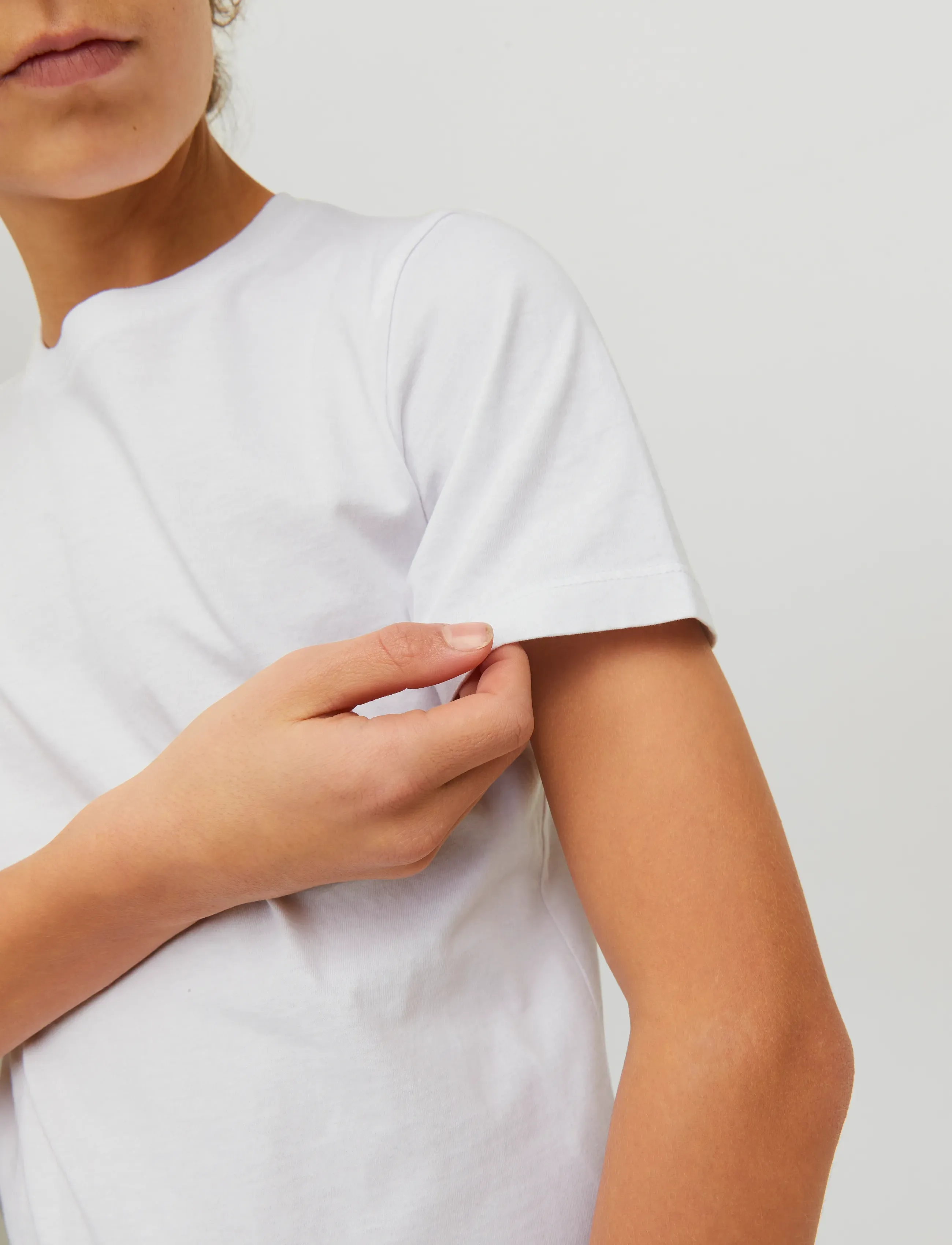 Jack & Jones - JJEORGANIC BASIC TEE SS O-NECK NOOS JNR - kortærmede t-shirts - white - 5
