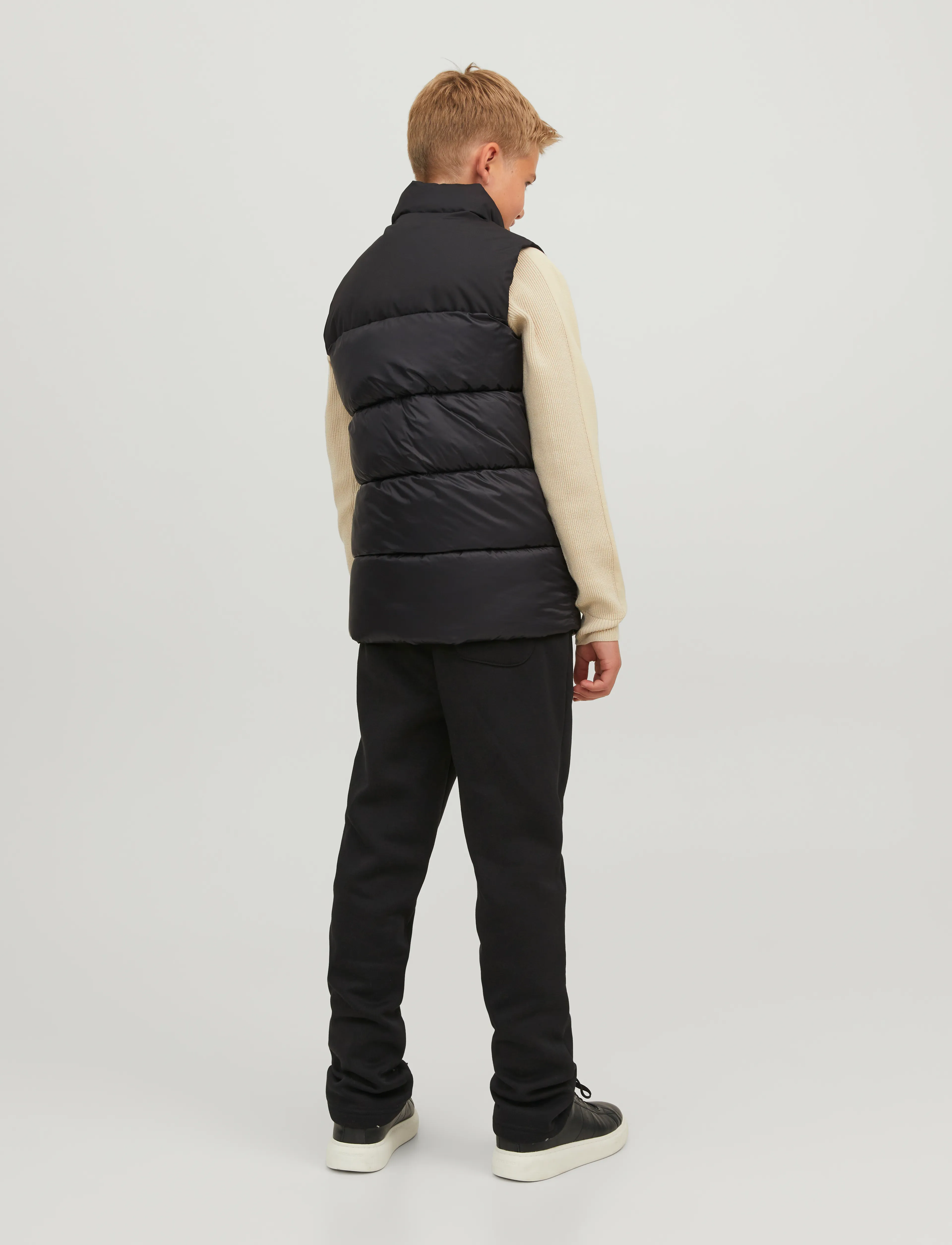 Jack & Jones - JJETOBY BODYWARMER COLLAR SN JNR - pirkite pagal amžių - black - 2