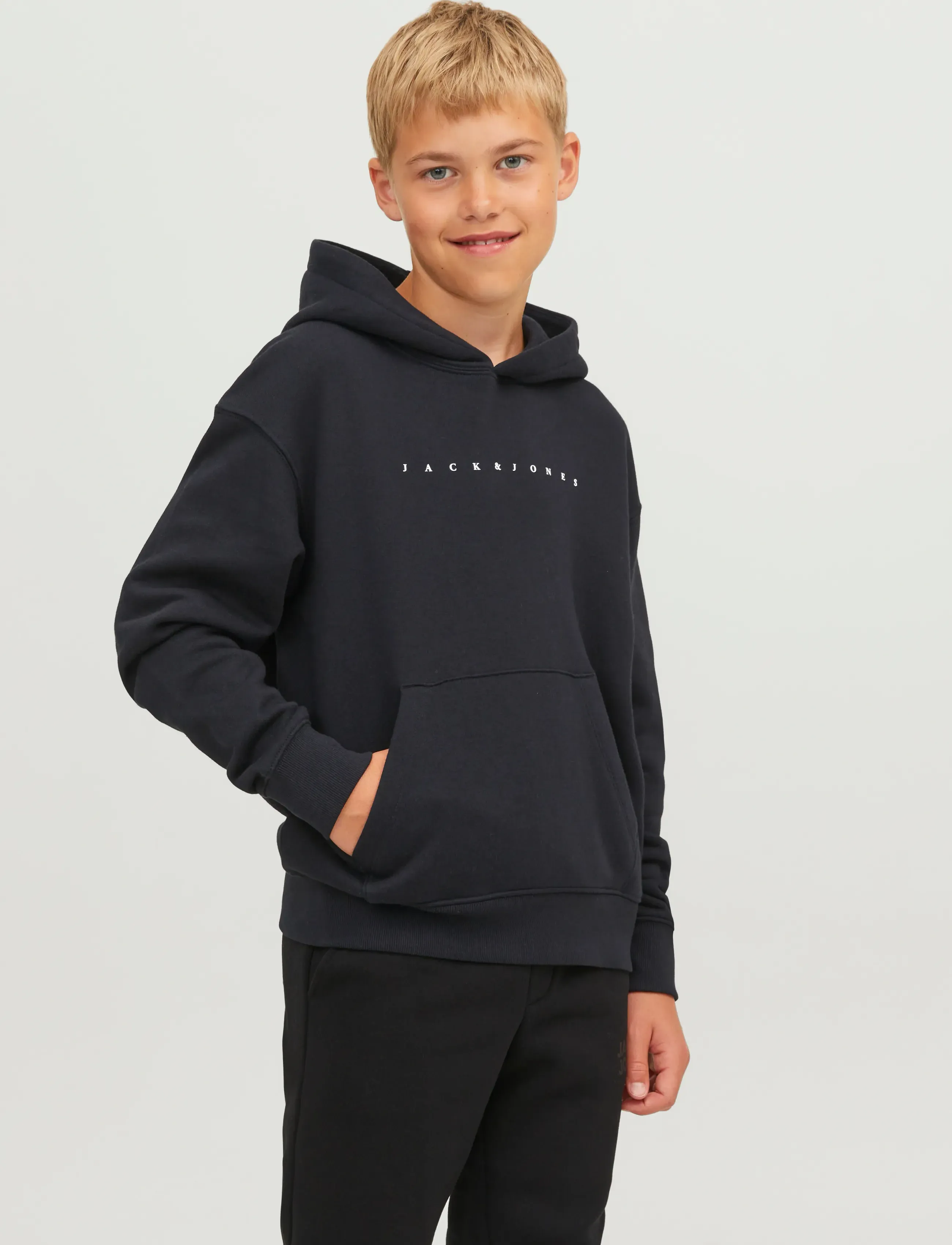 Jack & Jones JJESTAR JJ SWEAT HOOD NOOS JNR - Överdelar - BLACK / black