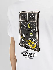 Jack & Jones - JORAFTERLIFE TEE SS CREW NECK SN JNR - kortärmade t-shirts - bright white - 6
