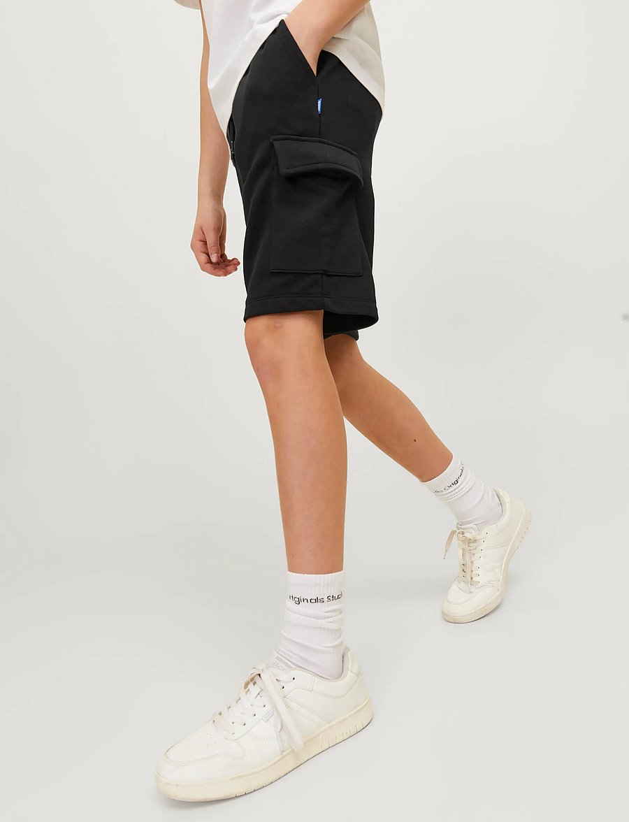 Jack & Jones - JPSTBRADLEY SWEAT CARGO SHORTS SN JNR - cargo shorts - black - 5