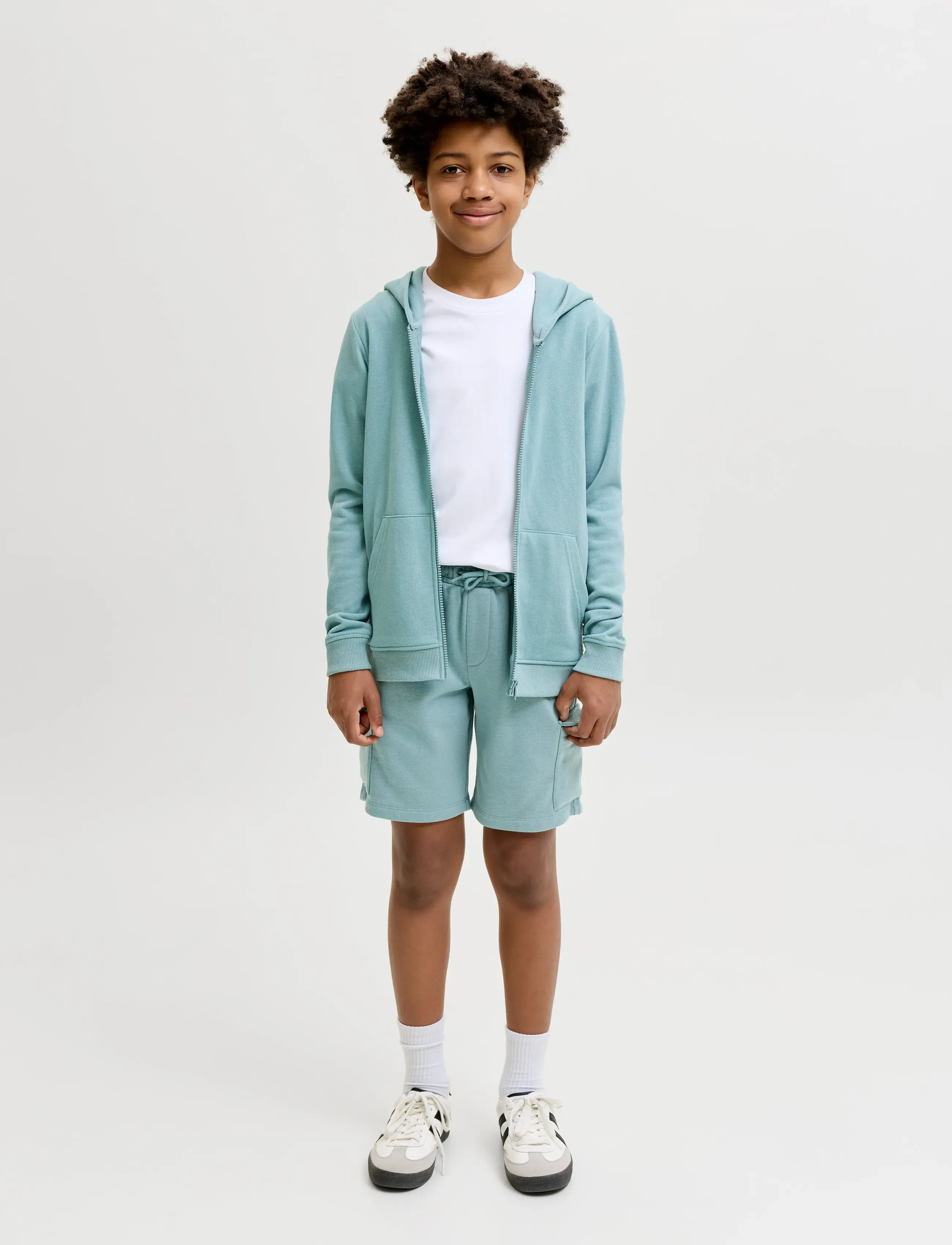 Jack & Jones - JPSTBRADLEY SWEAT CARGO SHORTS SN JNR - cargo shorts - mineral blue - 4