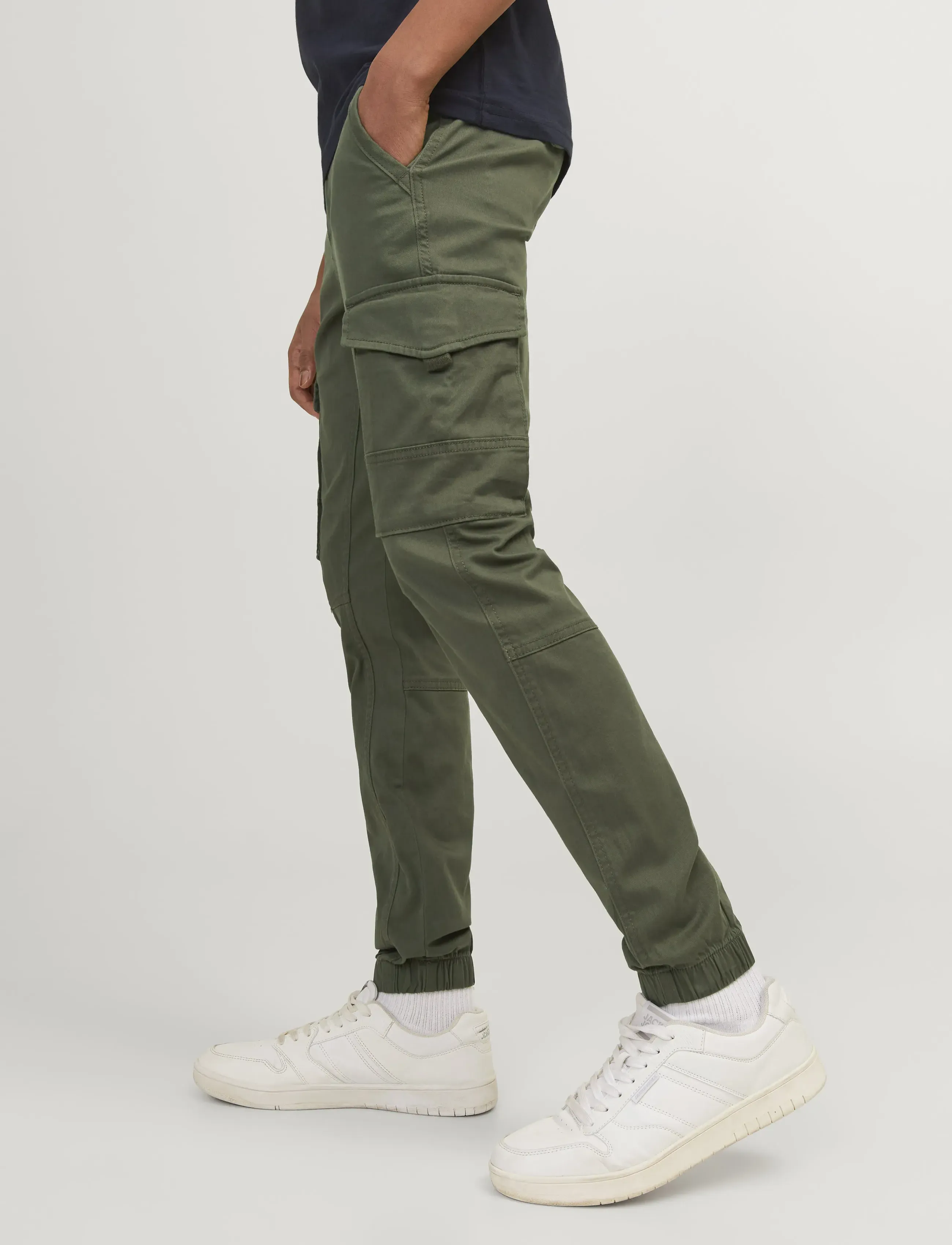 Jack & Jones - JPSTPAUL JJFLAKE AKM 542 NOOS MNI - cargobukser - olive night - 4