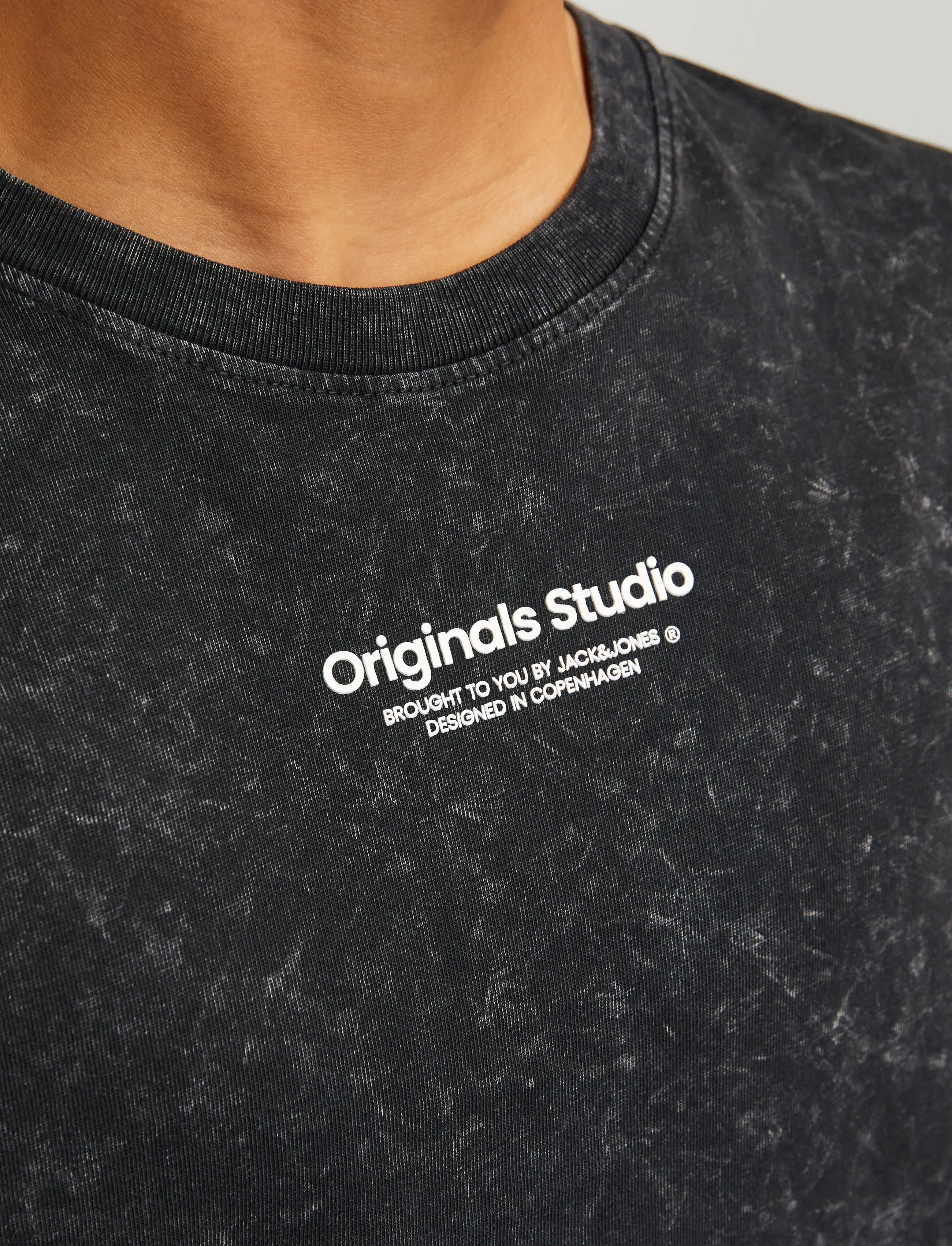 Jack & Jones - JORVESTERBRO WASH TEE SS CREW NECK JNR - black - 4