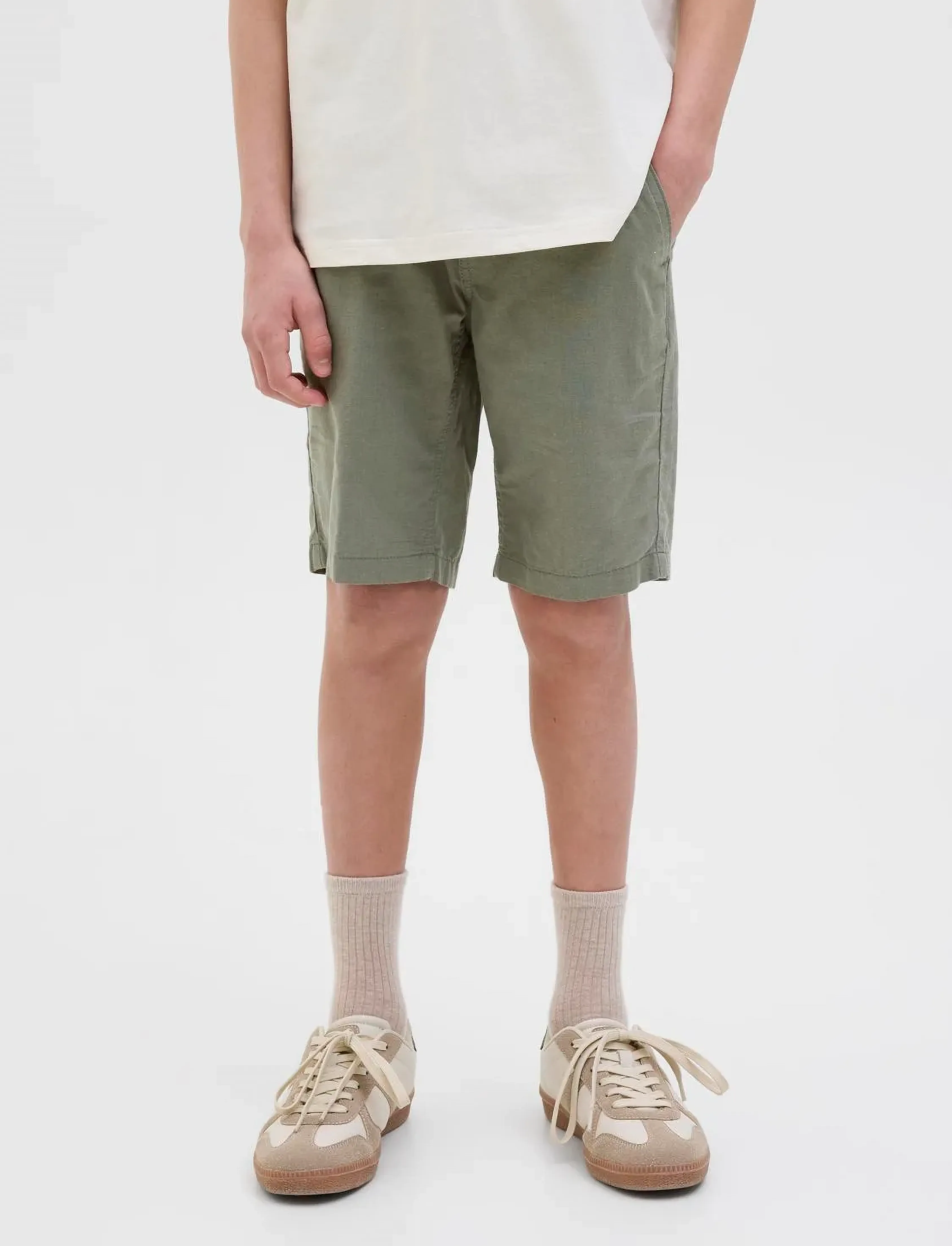 Jack & Jones JPSTJAIDEN SUMMER LB JOGGER SHORT SN JNR - Shorts - AGAVE GREEN / khaki/green