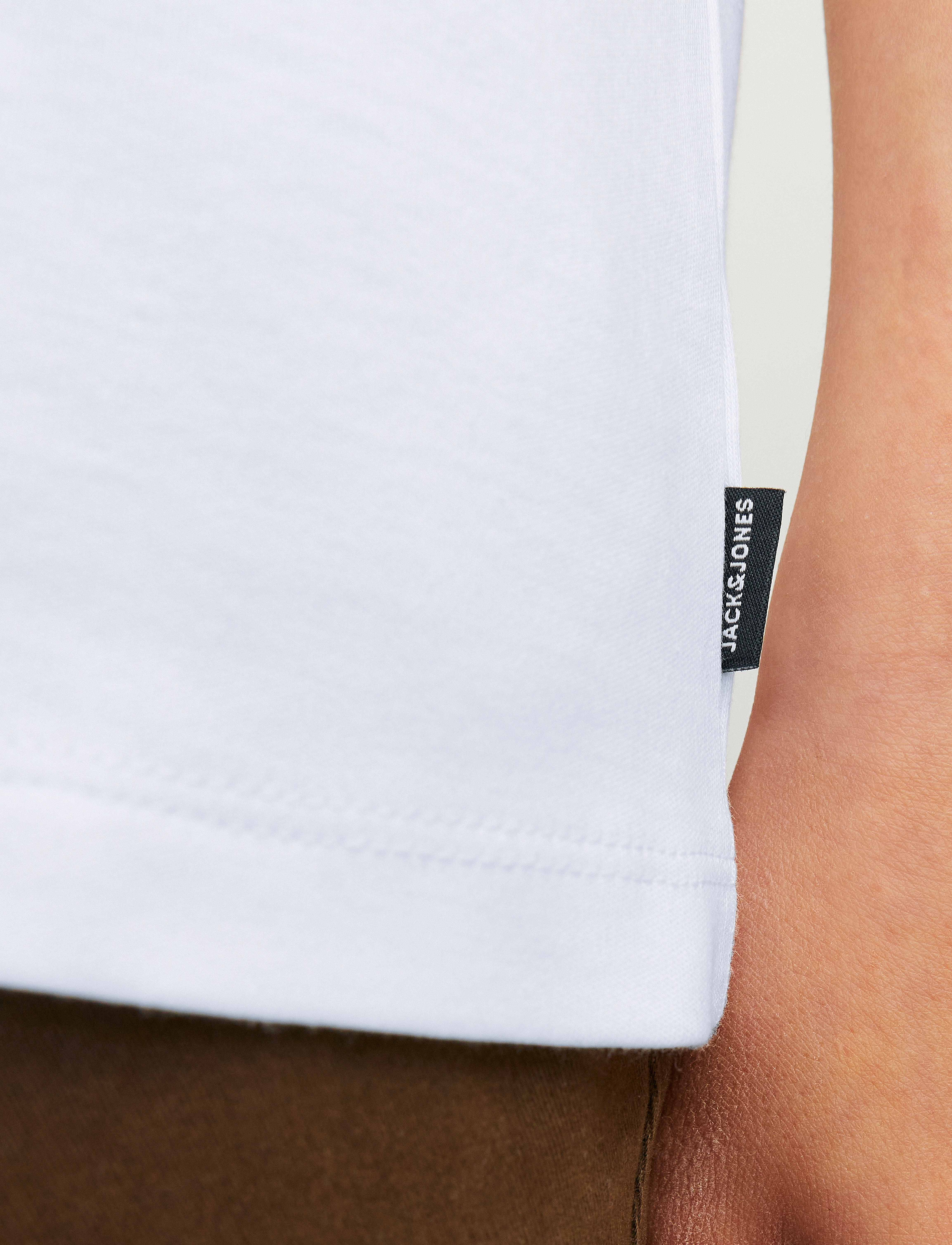 Jack & Jones - JJEURBAN EDGE TEE SS O-NECK NOOS JNR - kortærmede t-shirts - white loose fit - 4