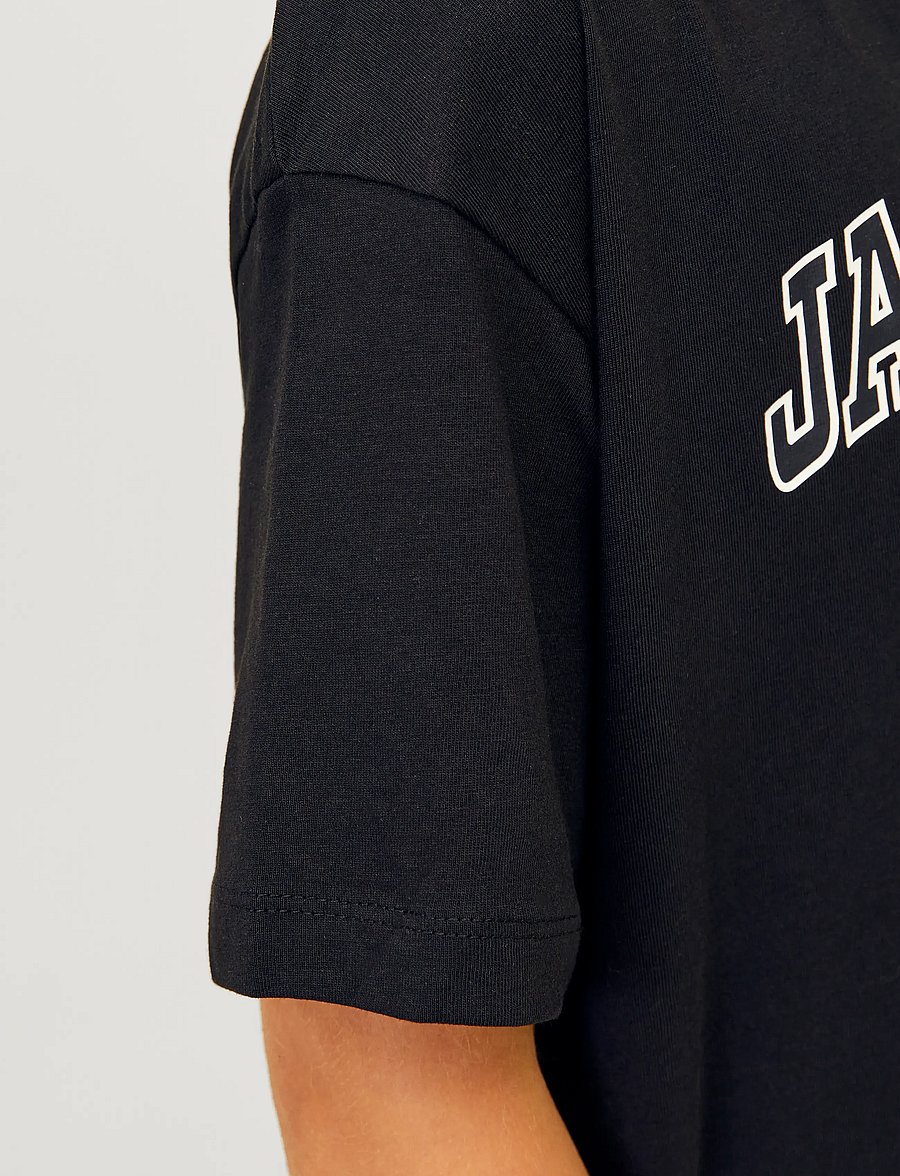 Jack & Jones - JJECALEB VARSITY TEE SS O-NECK NOOS JNR - kurzärmelige - black - 5