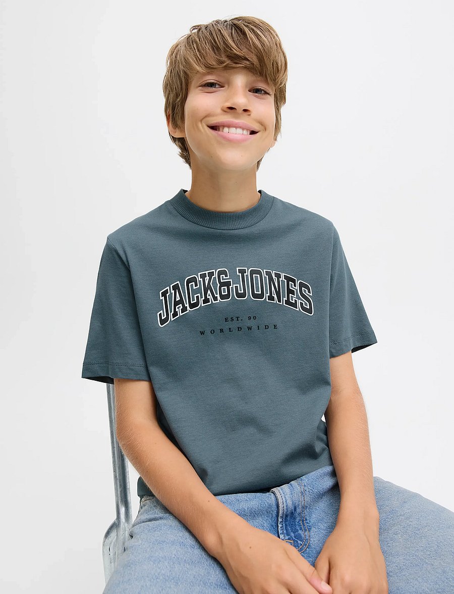 Jack & Jones - JJECALEB VARSITY TEE SS O-NECK NOOS JNR - kurzärmelige - stormy weather - 5