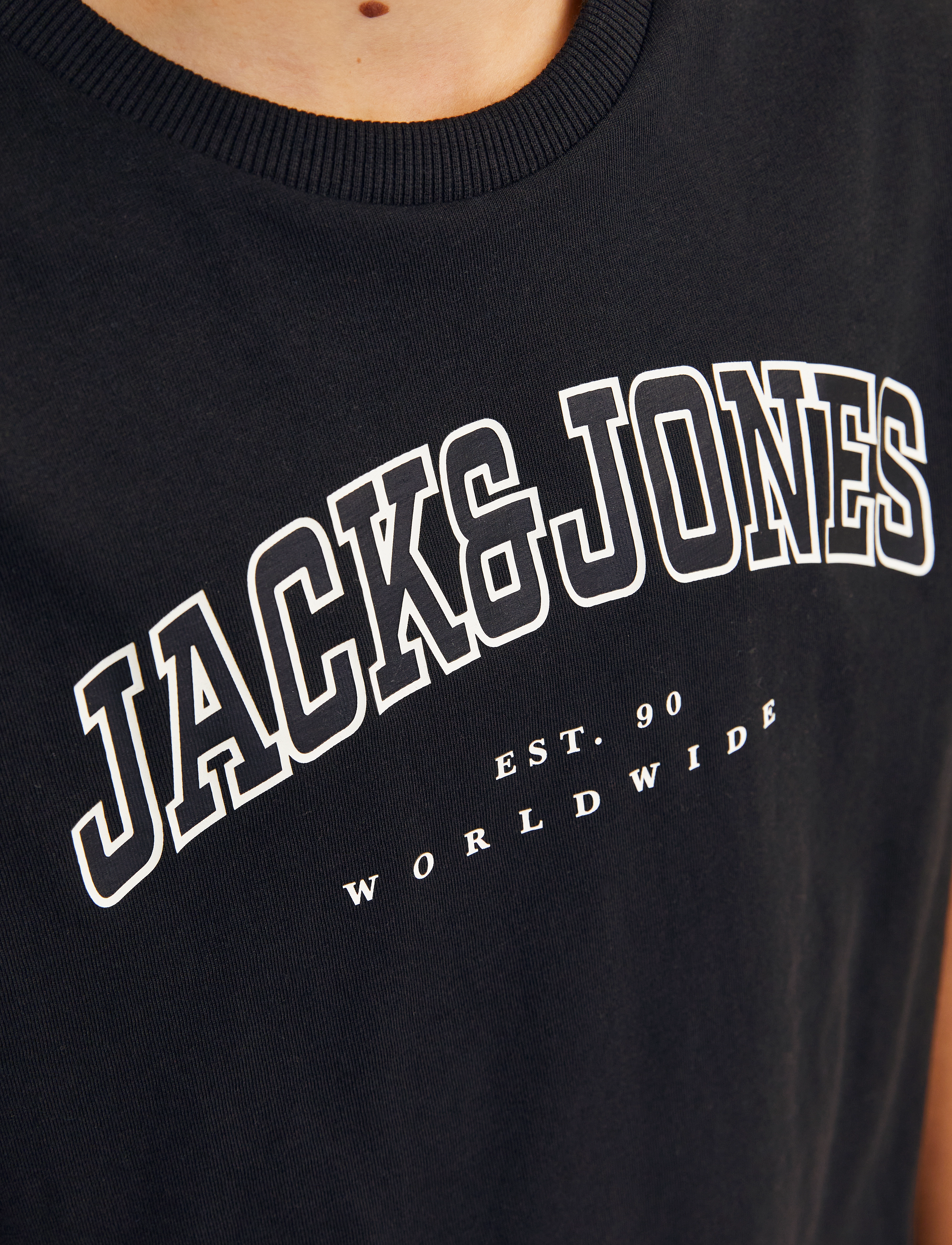 Jack & Jones - JJECALEB VARSITY TEE SS O-NECK NOOS MNI - kortærmede t-shirts - black - 4