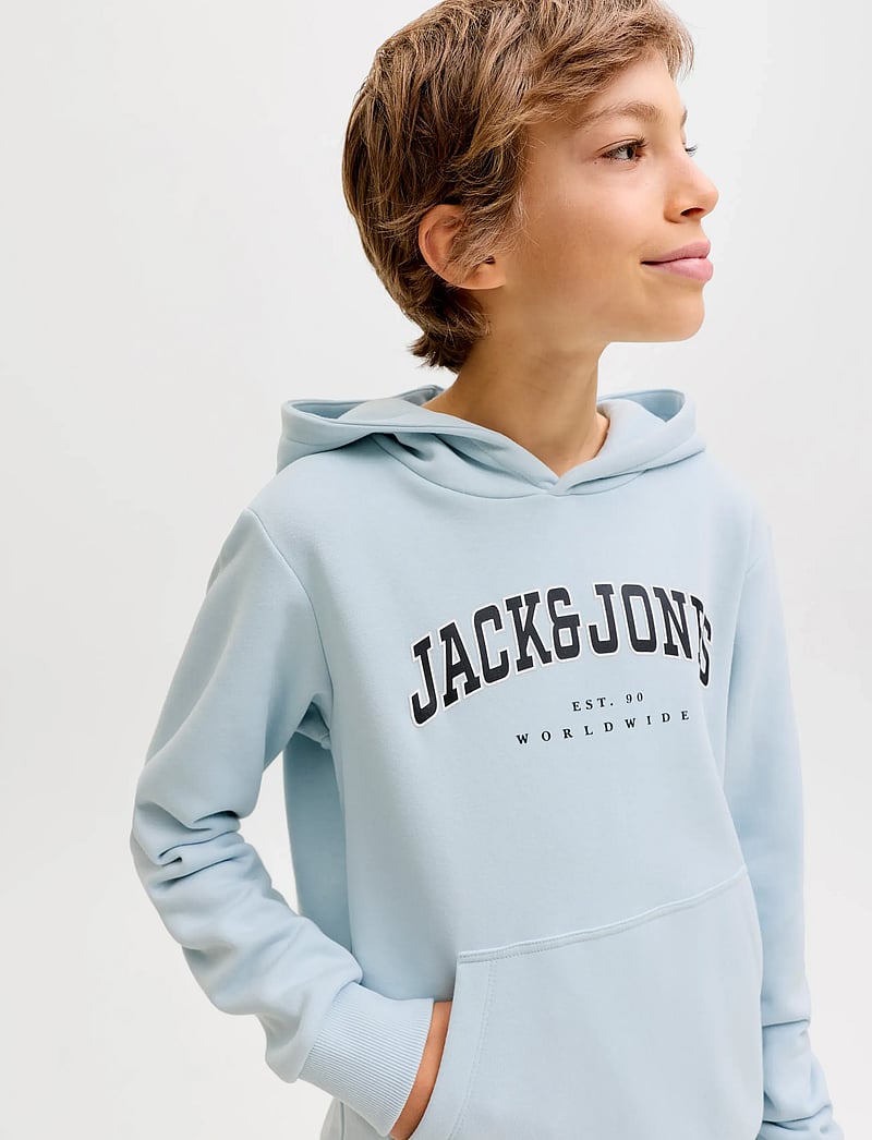 Jack & Jones - JJECALEB VARSITY SWEAT HOOD NOOS JNR - hættetrøjer - celestial blue - 5