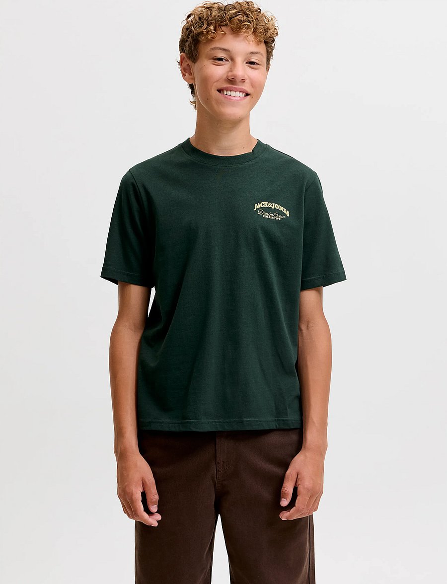 Jack & Jones - JJEBRANDES BACKP RELAXED TEE SS SN JNR - lühikeste varrukatega t-särgid - scarab - 0