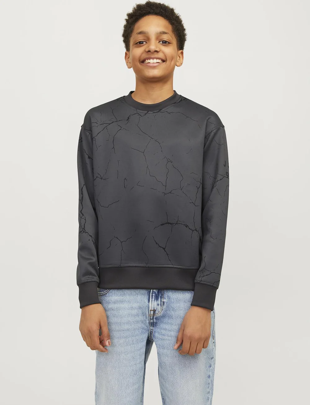 Jack & Jones - JJKEY SPORTY LOOSE AOP SWEAT CREW LN JNR - sporta džemperi - asphalt - 0