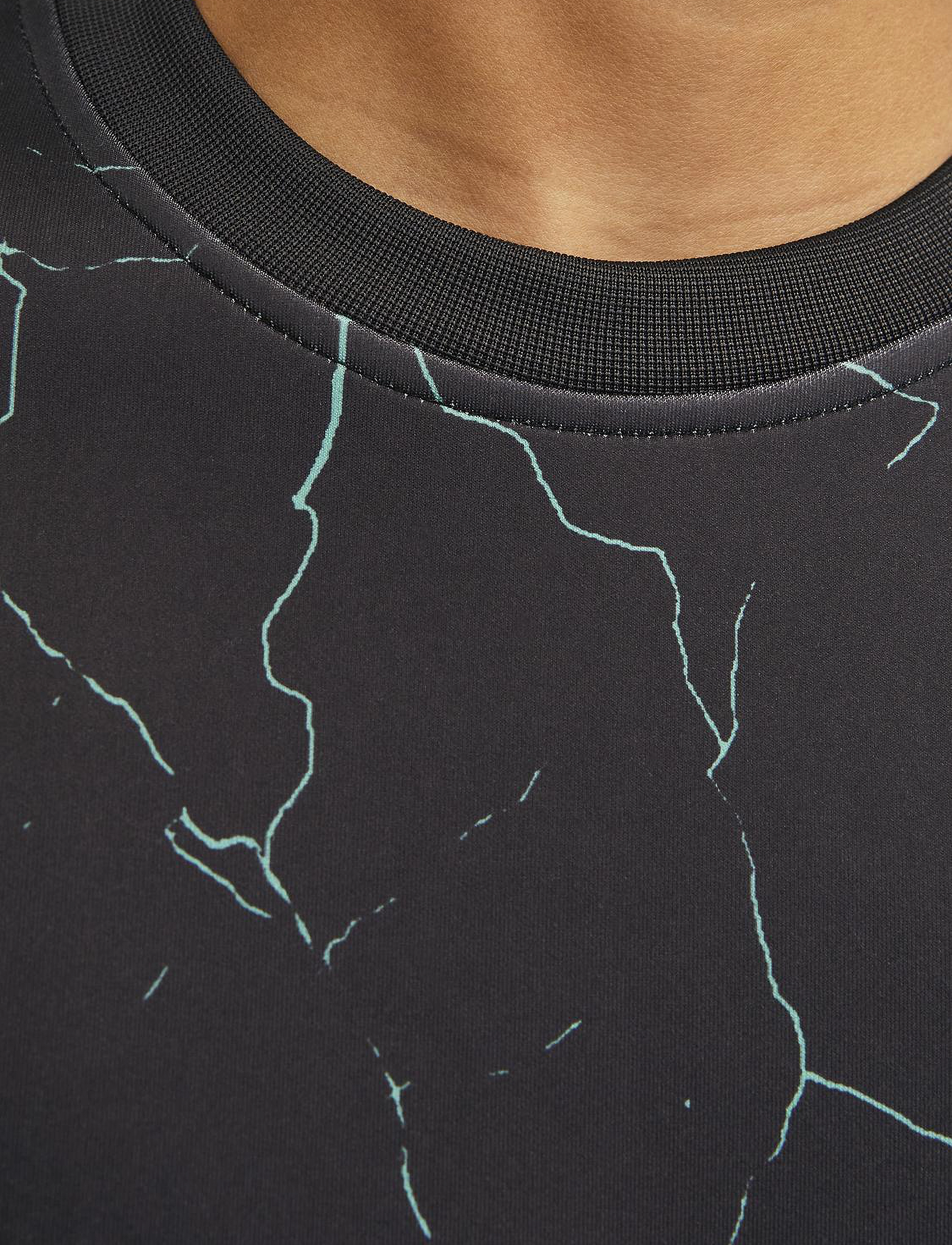 Jack & Jones - JJKEY SPORTY LOOSE AOP SWEAT CREW LN JNR - black - 4