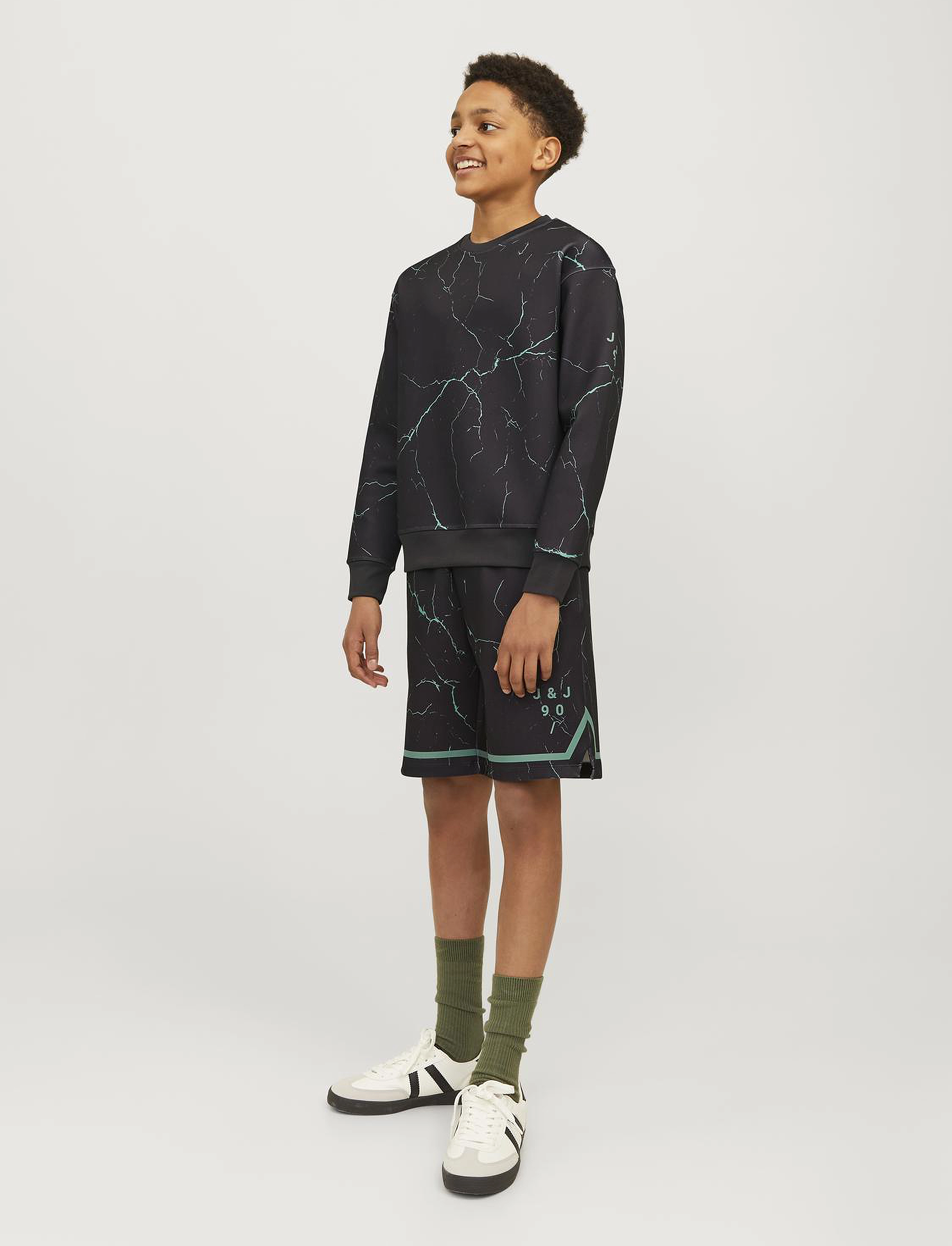 Jack & Jones - JJKEY SPORTY LOOSE AOP SWEAT CREW LN JNR - black - 5