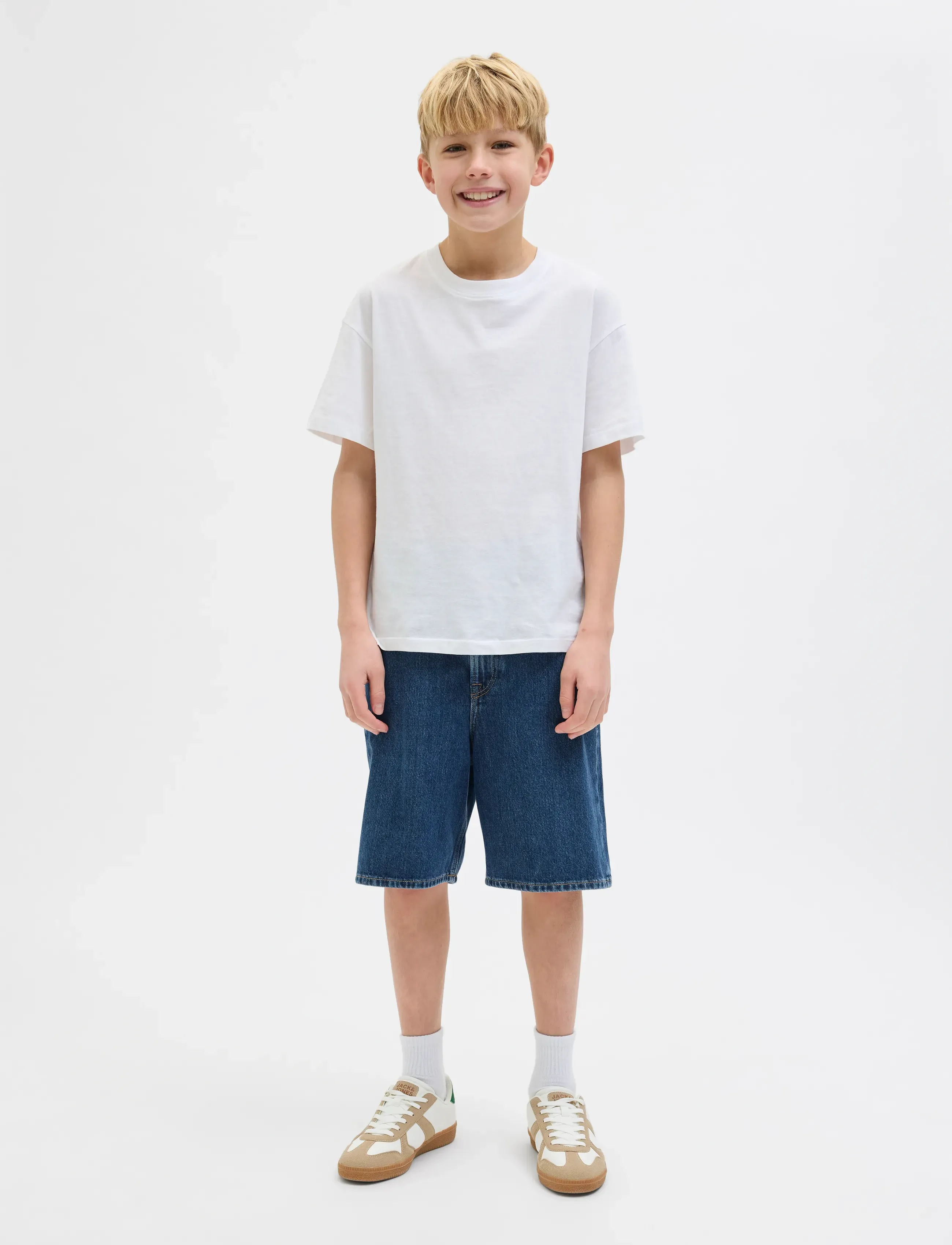 Jack & Jones - JJITONY JJORIGINAL SHORTS AKM 723 SN JNR - short en jeans - blue denim - 4