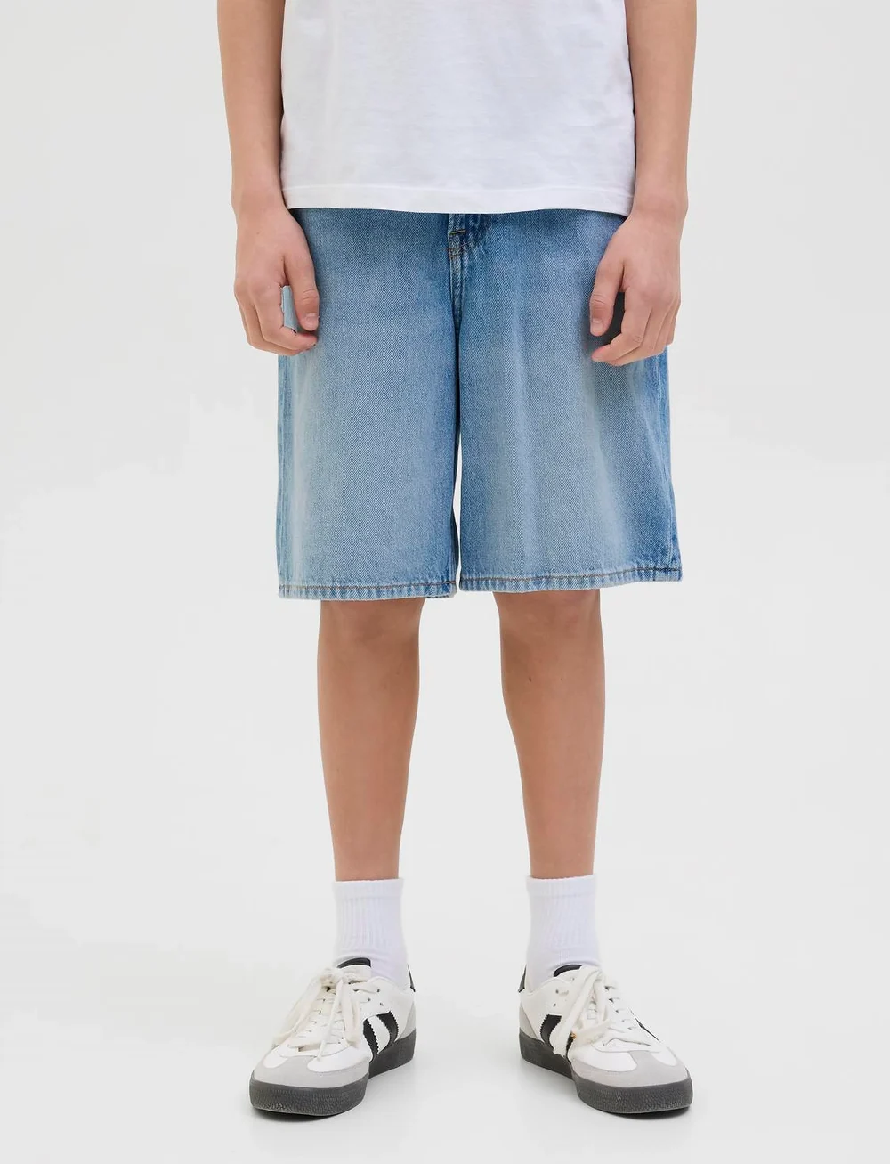 Jack & Jones - JJITONY JJORIGINAL SHORTS AKM 920 SN JNR - jeansshorts - blue denim - 0