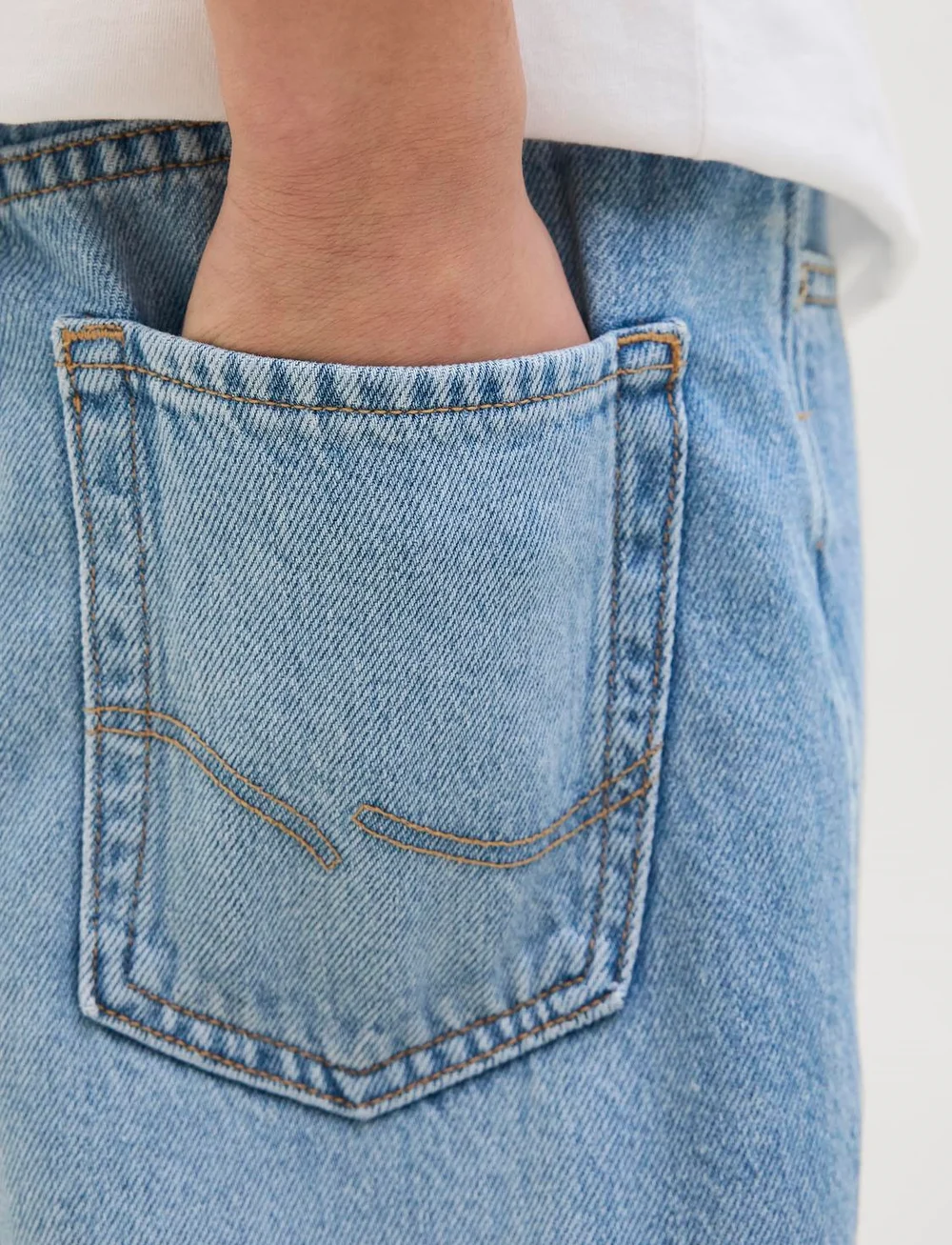 Jack & Jones - JJITONY JJORIGINAL SHORTS AKM 920 SN JNR - jeansshorts - blue denim - 4