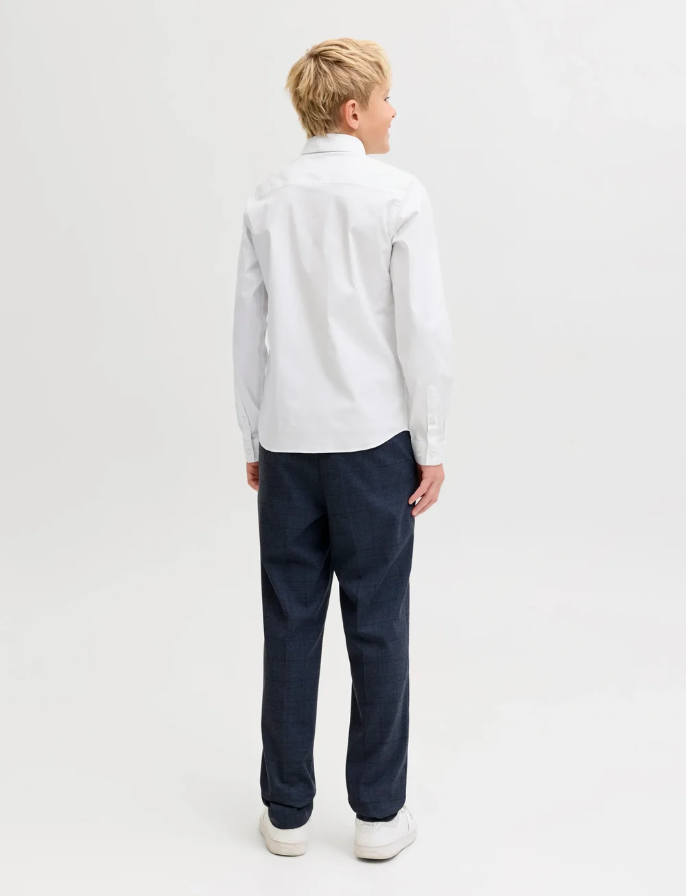 Jack & Jones - JJEAXEL STRETCH SHIRT LS NOOS JNR - langærmede skjorter - white - 2