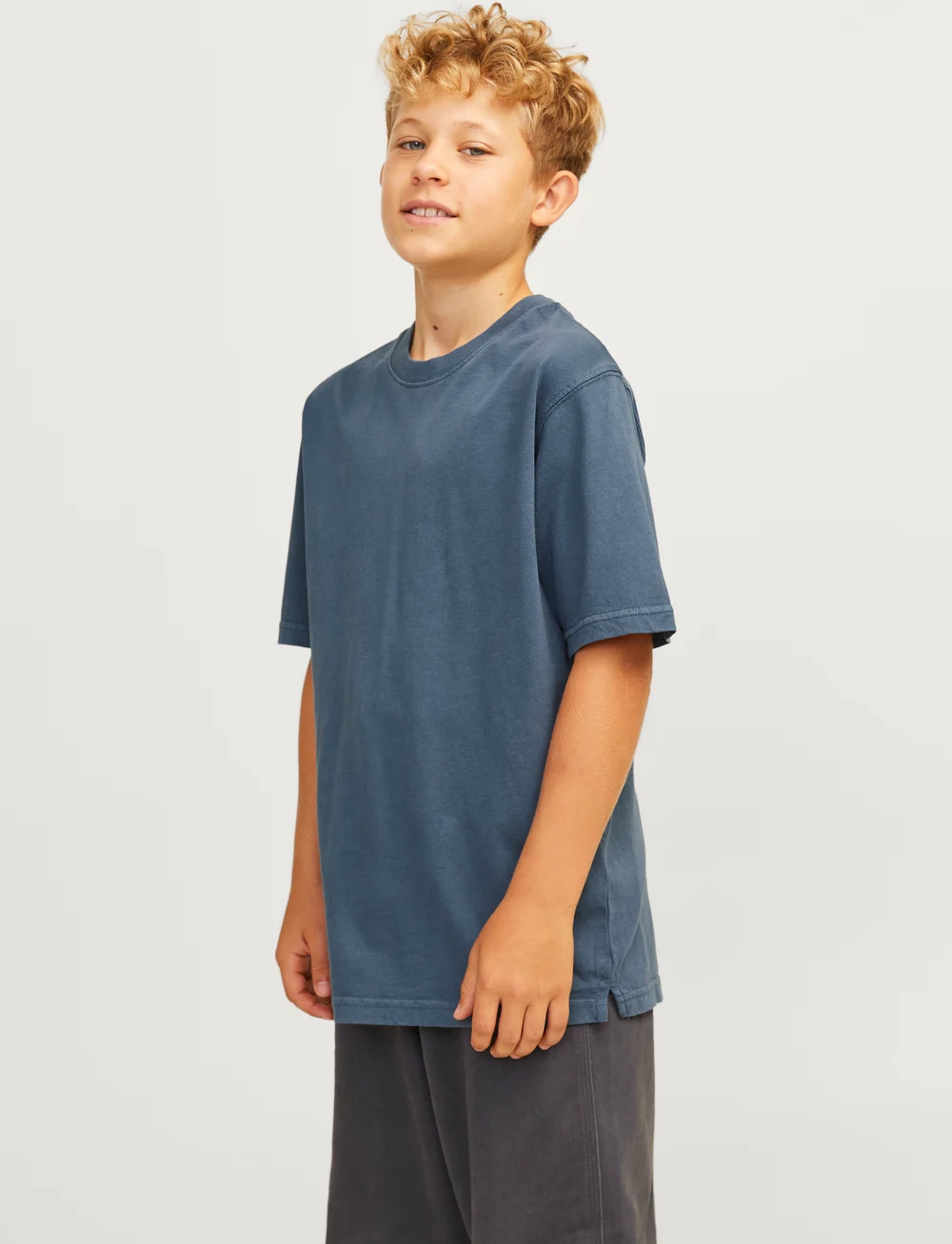 Jack & Jones - JJECHARGE FADED TEE O-NECK SN JNR - lühikeste varrukatega t-särgid - mood indigo - 0