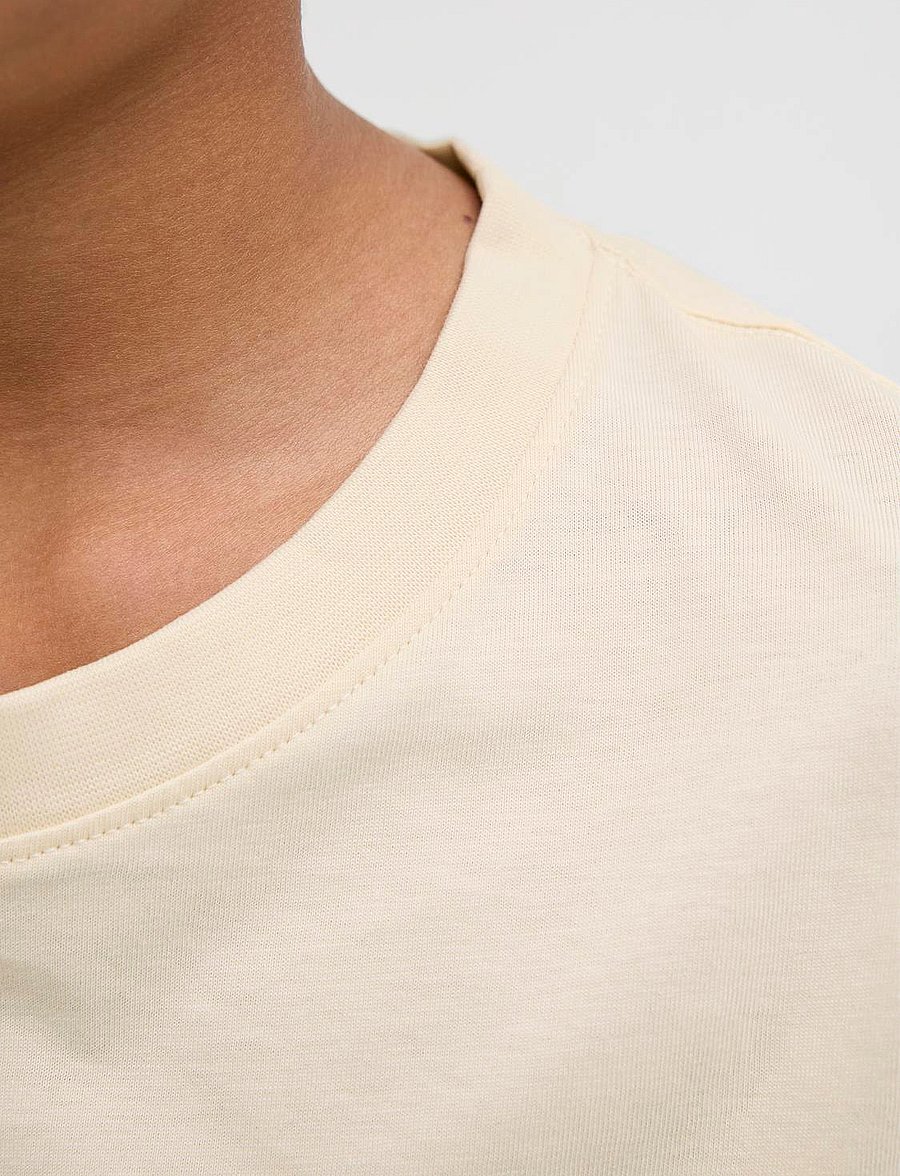 Jack & Jones - JORFREDERIKSBERG BOXSCRIPT TEE SS SN JNR - antique white - 3