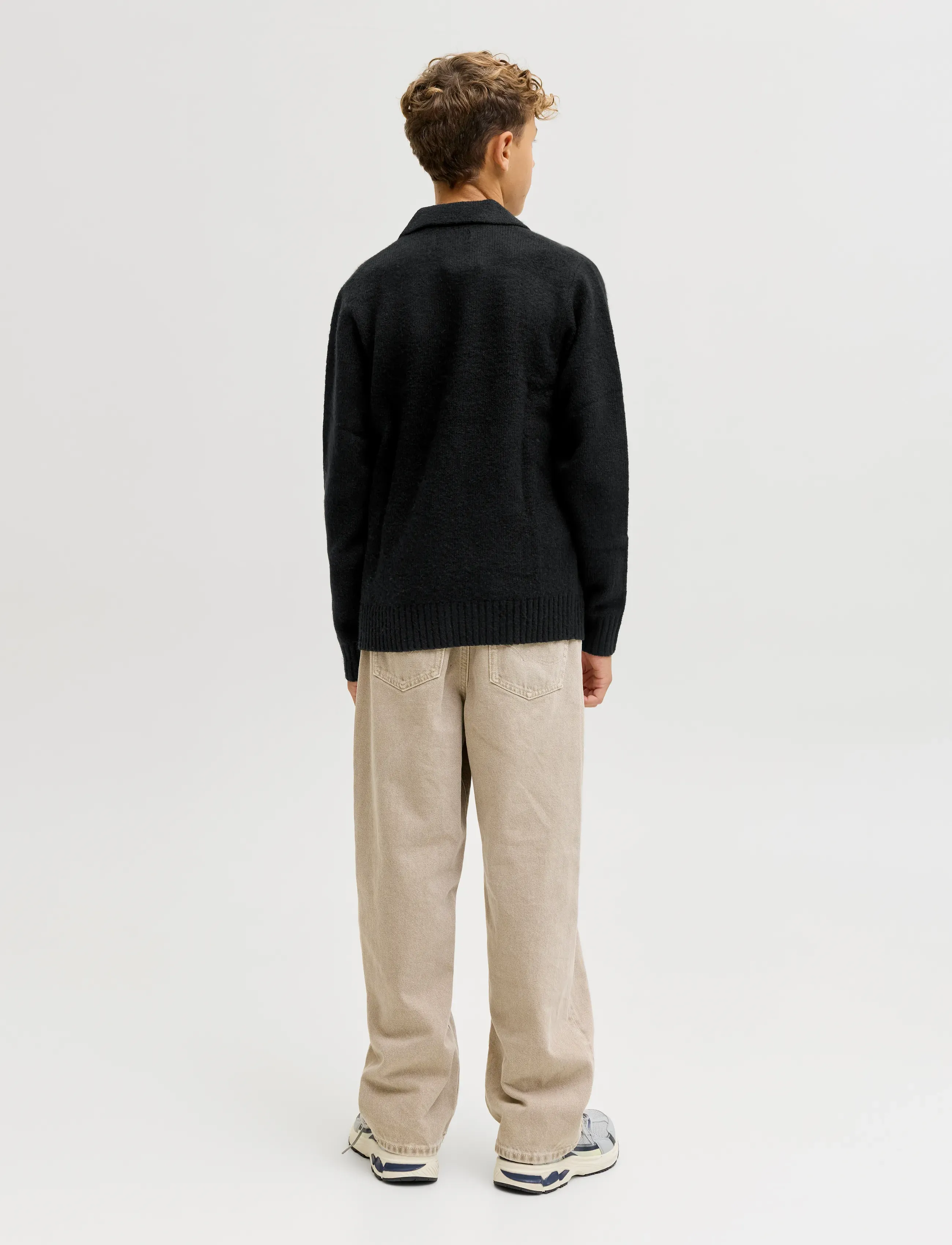 Jack & Jones - JJSOHO OLLIE KNIT SPLIT NECK JNR - langærmede poloer - black - 3