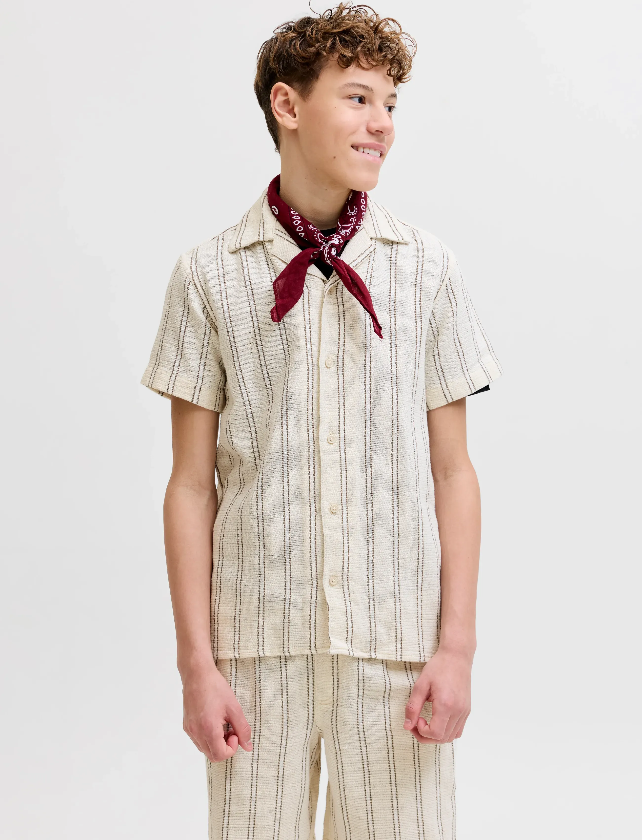 Jack & Jones JJECOBA STRIPE RESORT SHIRT SS SN JNR - Yläosat - ANTIQUE WHITE / cream
