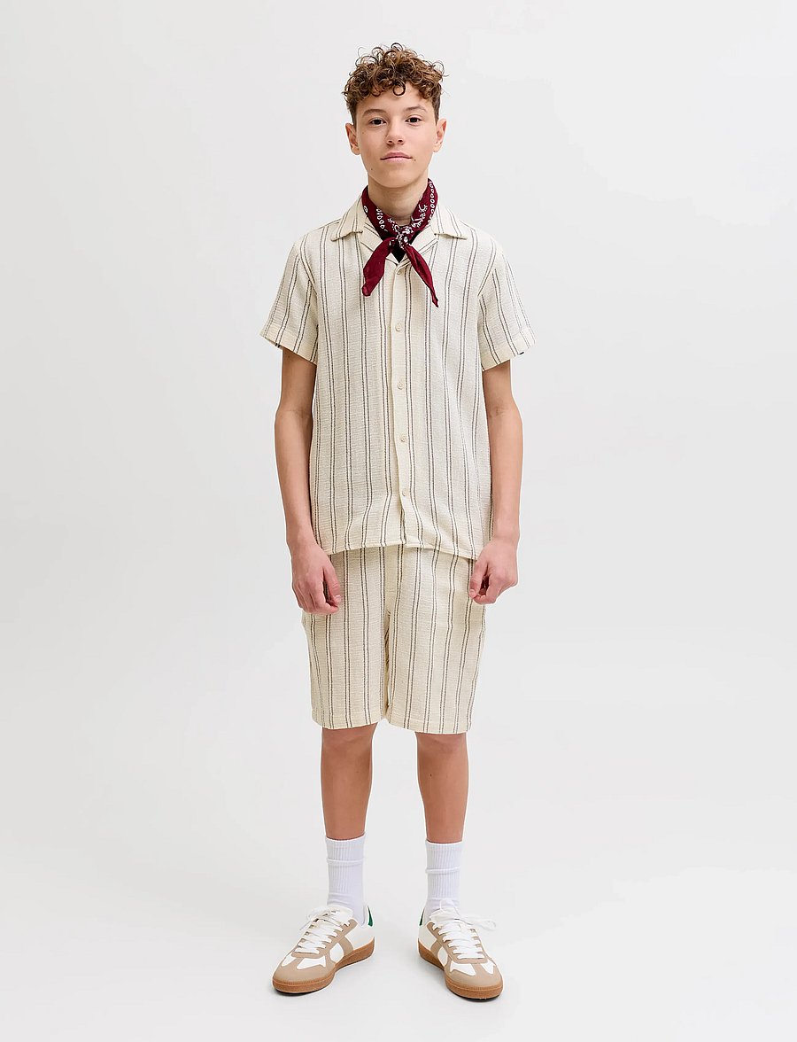 Jack & Jones - JJECOBA STRIPE RESORT SHIRT SS SN JNR - kurzärmlige hemden - antique white - 3