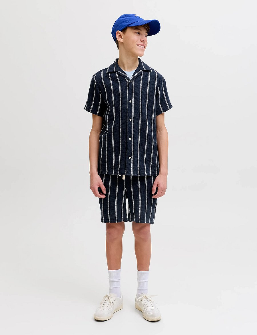 Jack & Jones - JJECOBA STRIPE RESORT SHIRT SS SN JNR - chemises à manches courtes - sky captain - 3