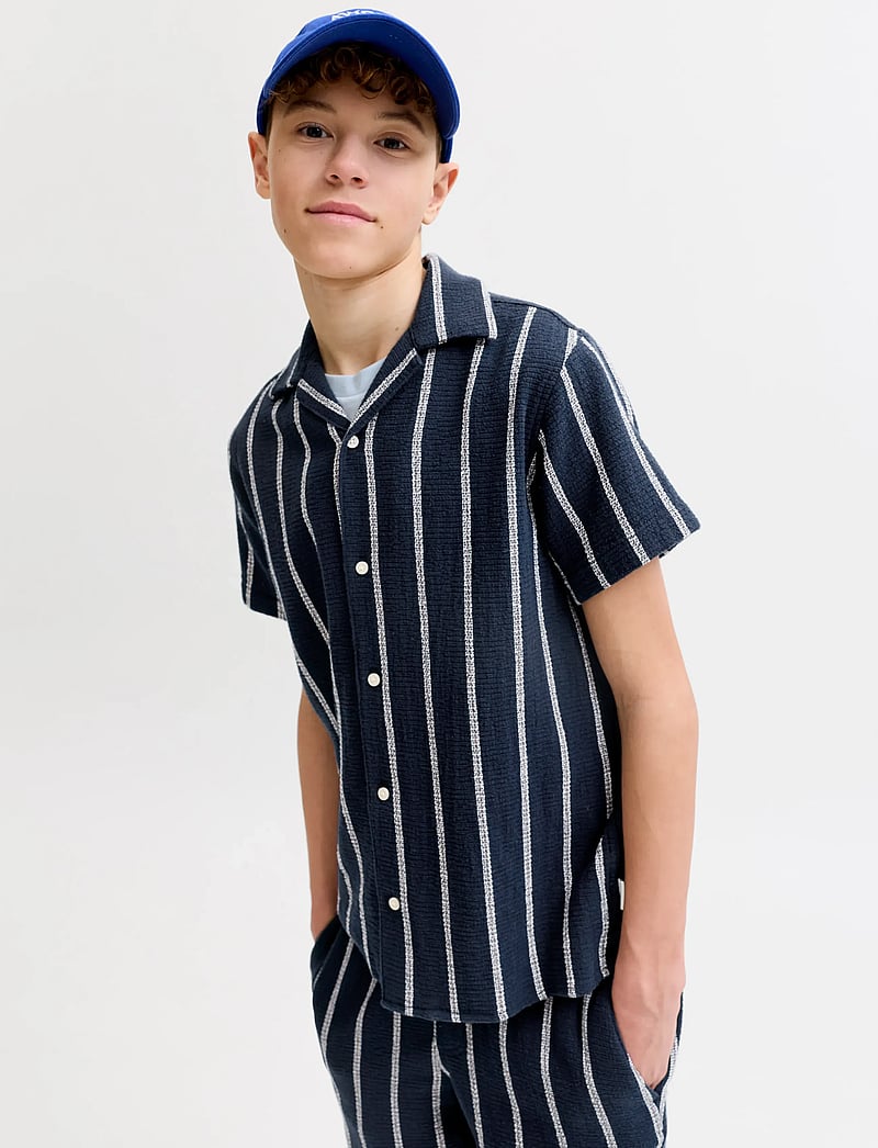 Jack & Jones - JJECOBA STRIPE RESORT SHIRT SS SN JNR - kurzärmlige hemden - sky captain - 5