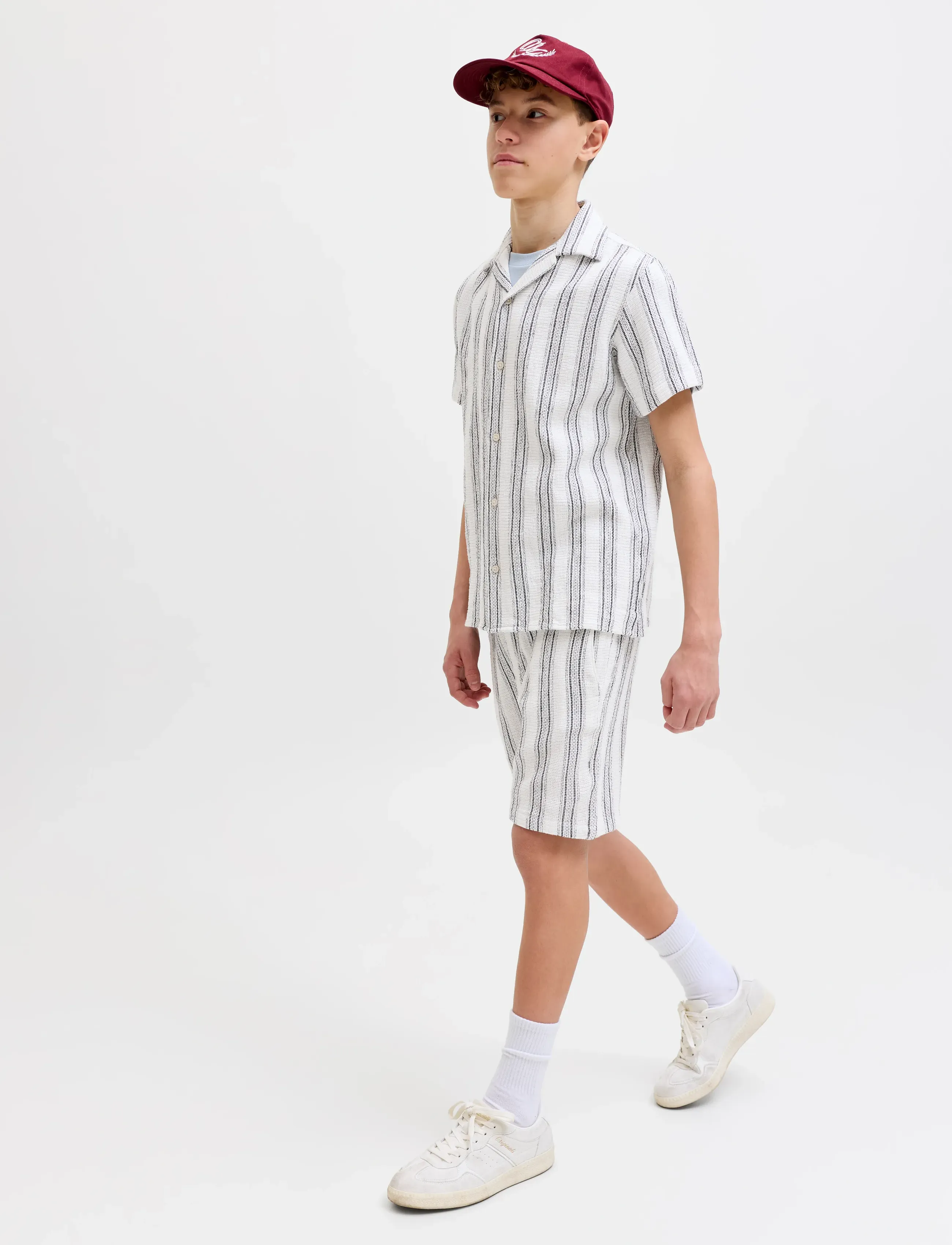 Jack & Jones - JPSTJAIDEN COBA STRIPE JOG SHORT JNR SN - casual shorts - cloud dancer - 5