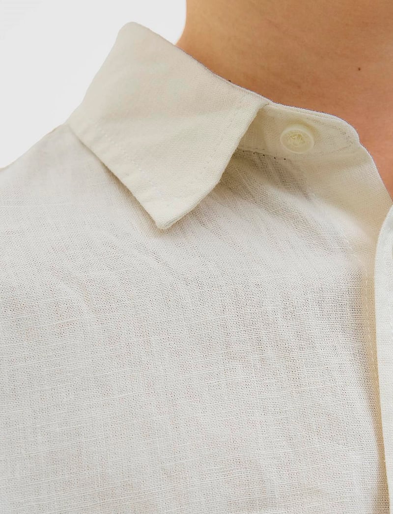 Jack & Jones - JORPAROS OVERSIZED SHIRT SS JNR - kurzärmlige hemden - antique white - 0